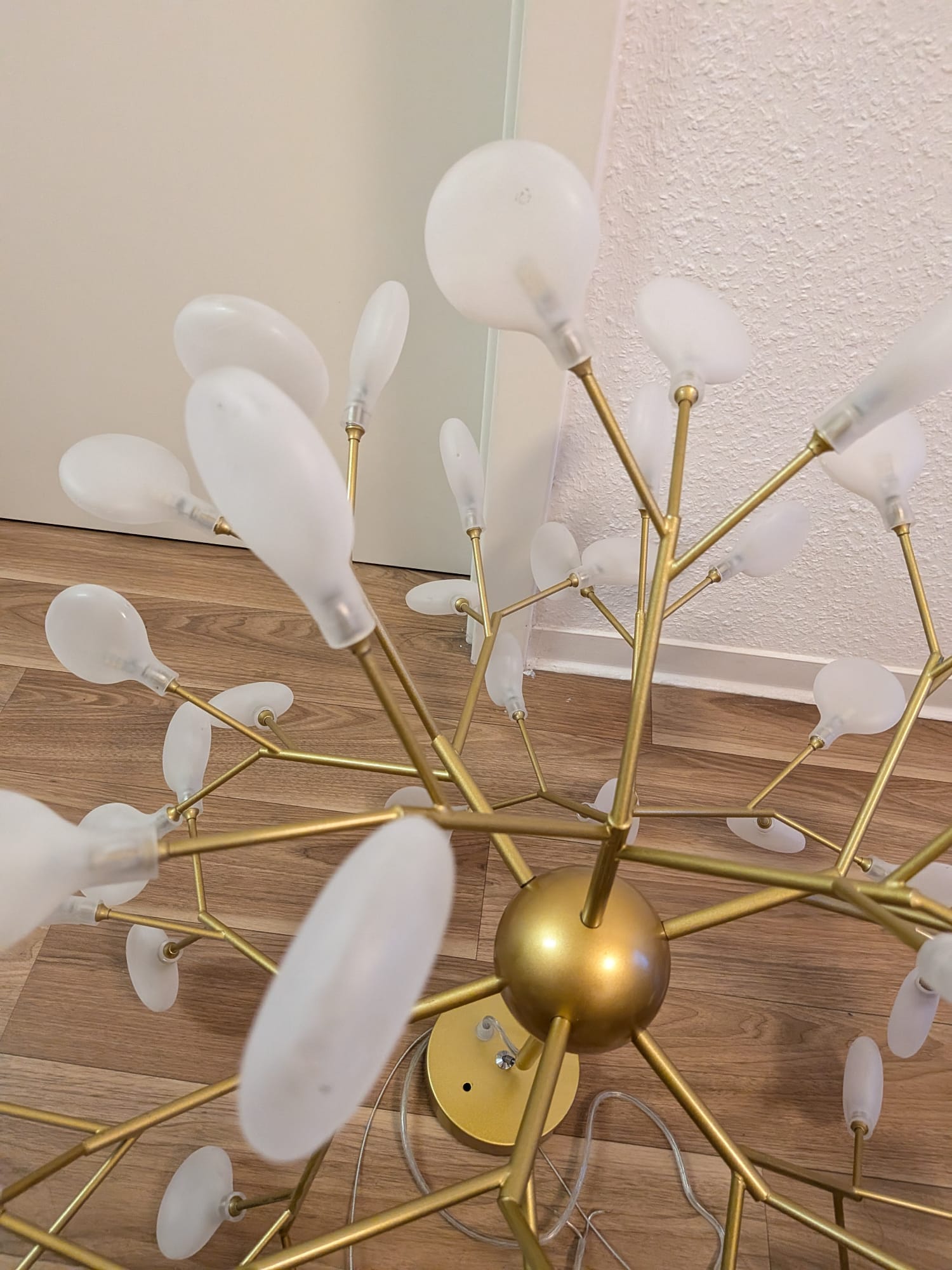 NZDY Nordic Firefly LED Kronleuchter Ø60cm, Mattgold, Warmweiß, Gut