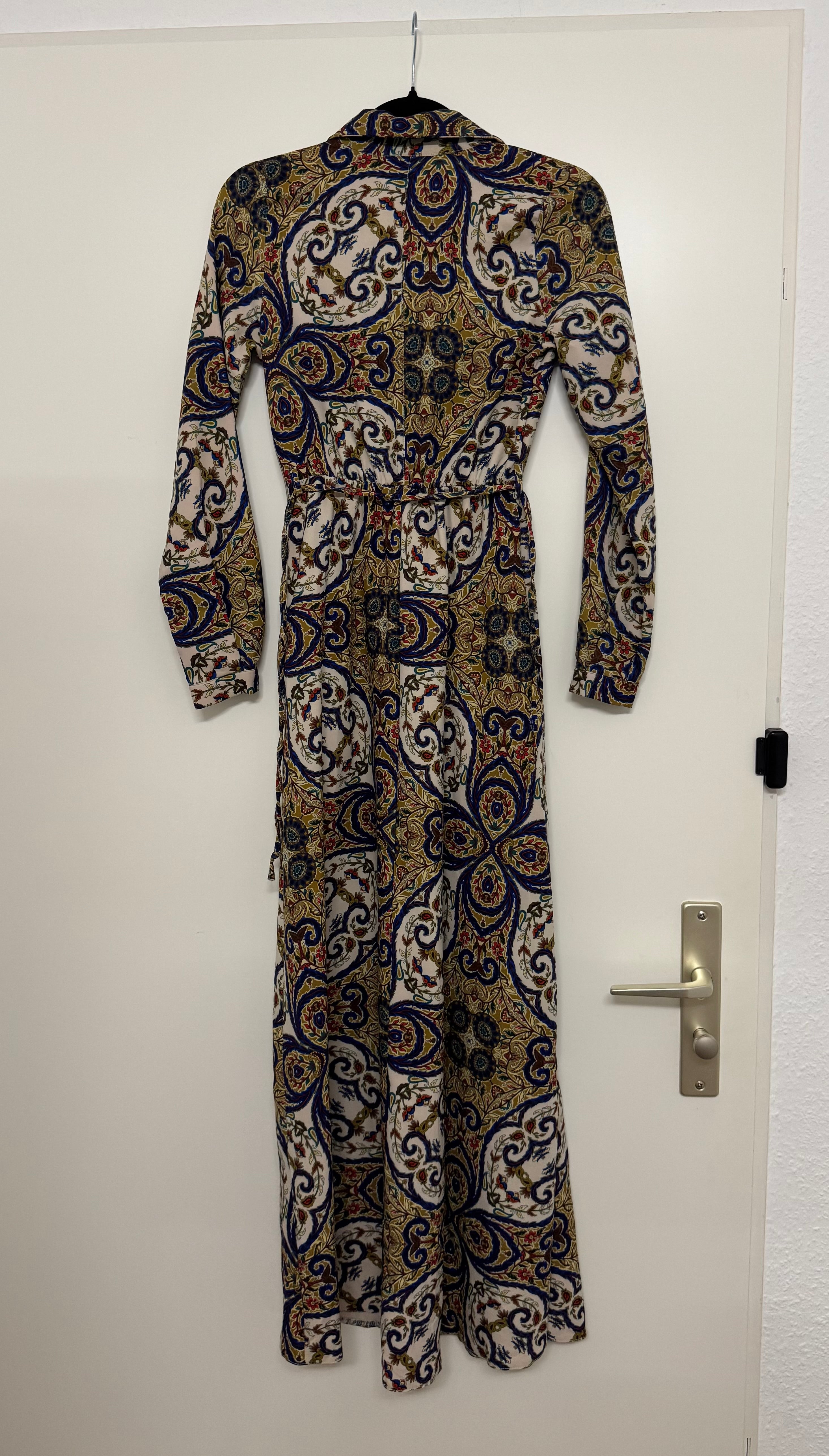 Paisley Boho Maxi Kleid, Gr. M, Multicolor – JOR FISTAN, guter Zustand