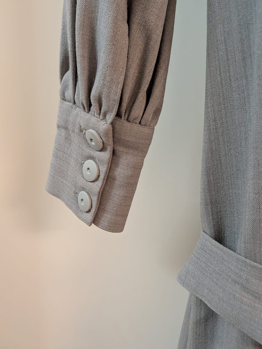 Self Made Belted Midi Dress – Grey, Medium, Crepe de Chine Silk, Very Good