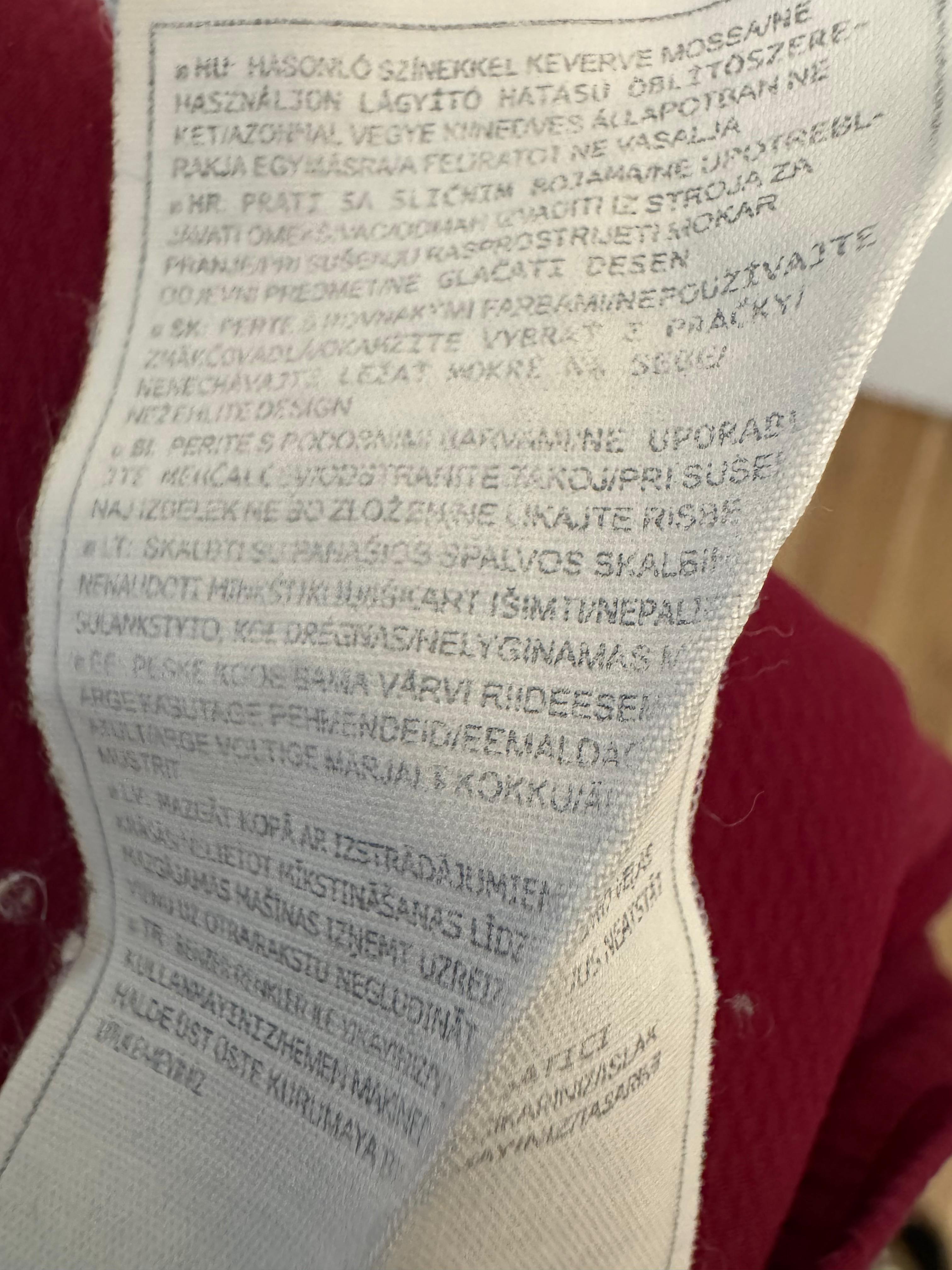 Nike Portugal Kinder Fußballshorts S (128-140 cm), Burgund/Gold, Sehr Gut