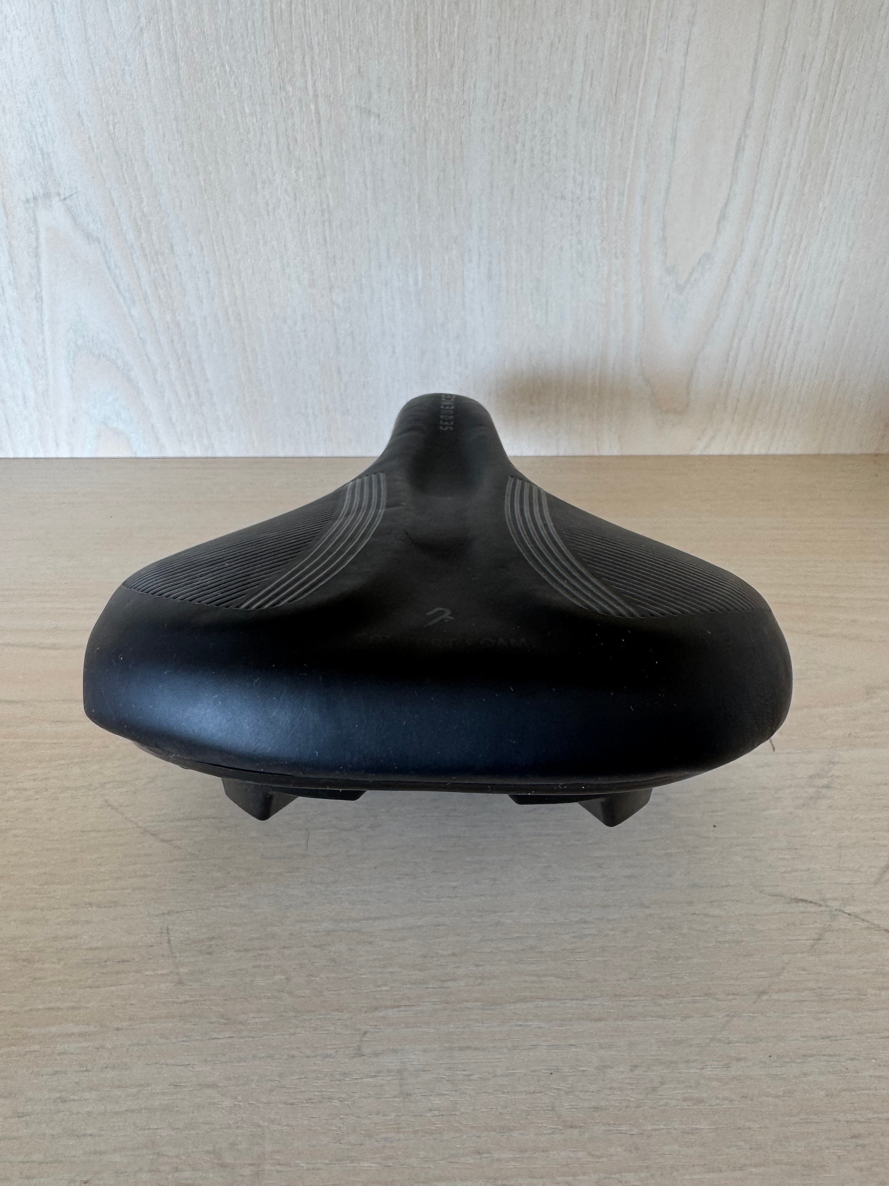 Ergon Allroad Core Pro Men Bicycle Saddle Black Standard Good Condition