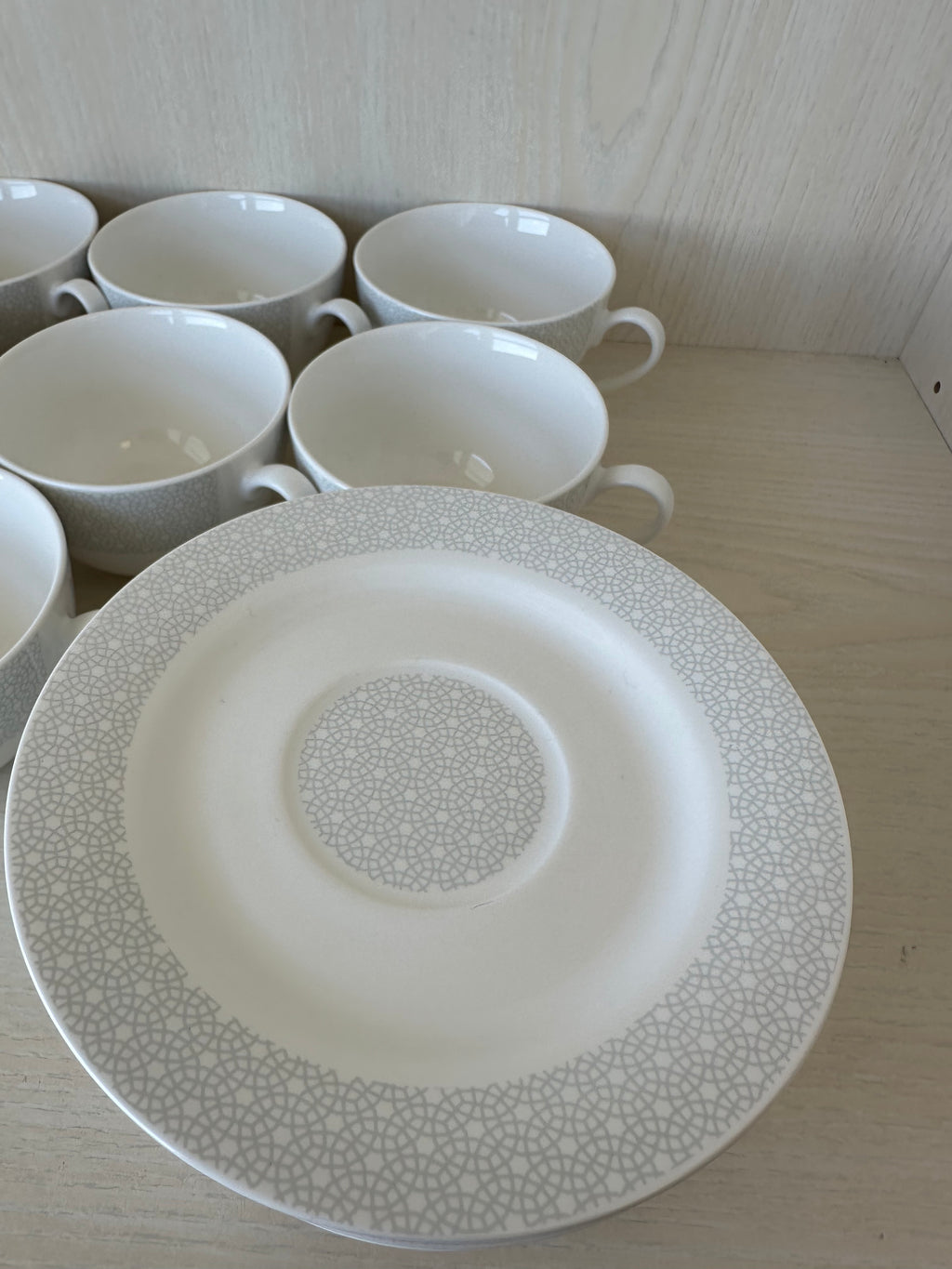 KHG Vesuvio Kaffeeset 24-tlg. – 12 Tassen & Untertassen, wie neu, Offwhite