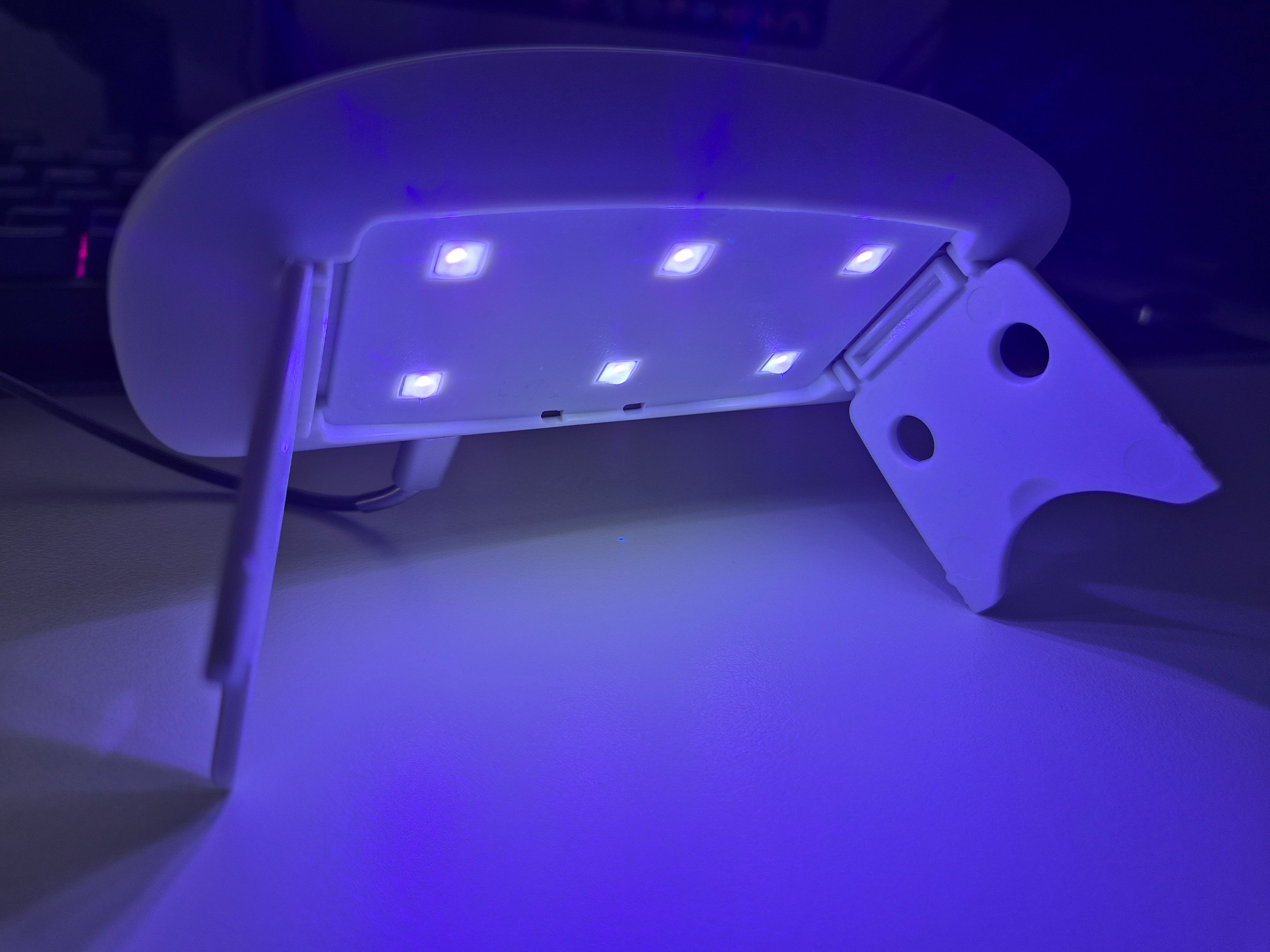 MANIKO UV/LED Nagellampe 6W Weiß Kompakt – Faltbar, guter Zustand