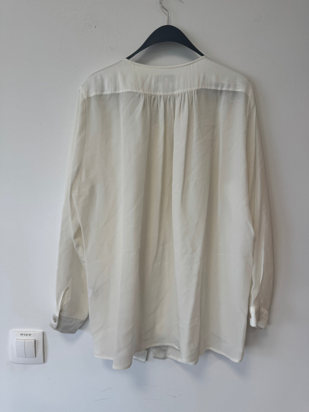 100% Seidenbluse von Nadine H, Größe 42/L, Off-White, guter Zustand