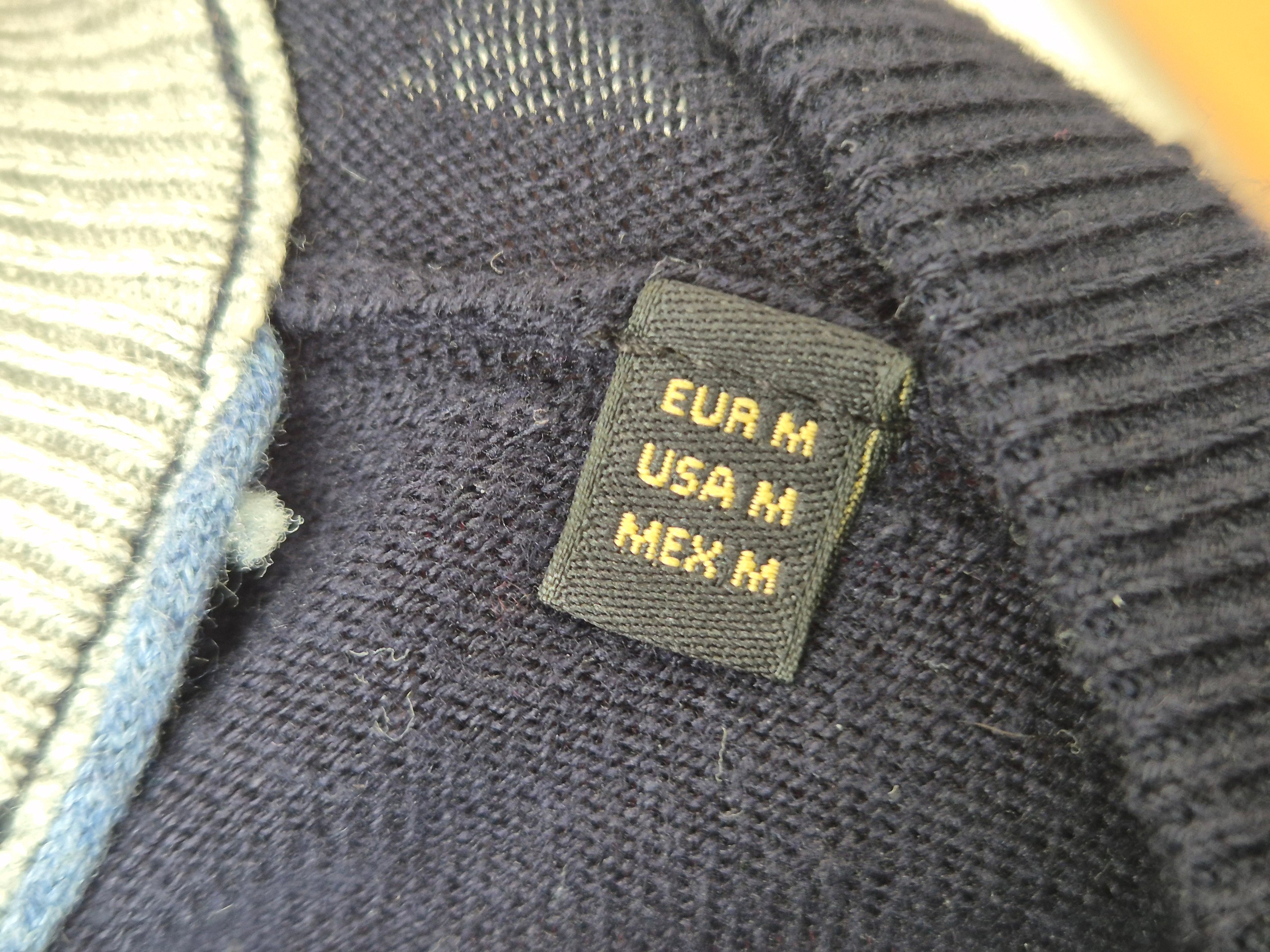 Massimo Dutti Men’s Navy Fine-Gauge V-Neck Sweater, Size M, Very Good