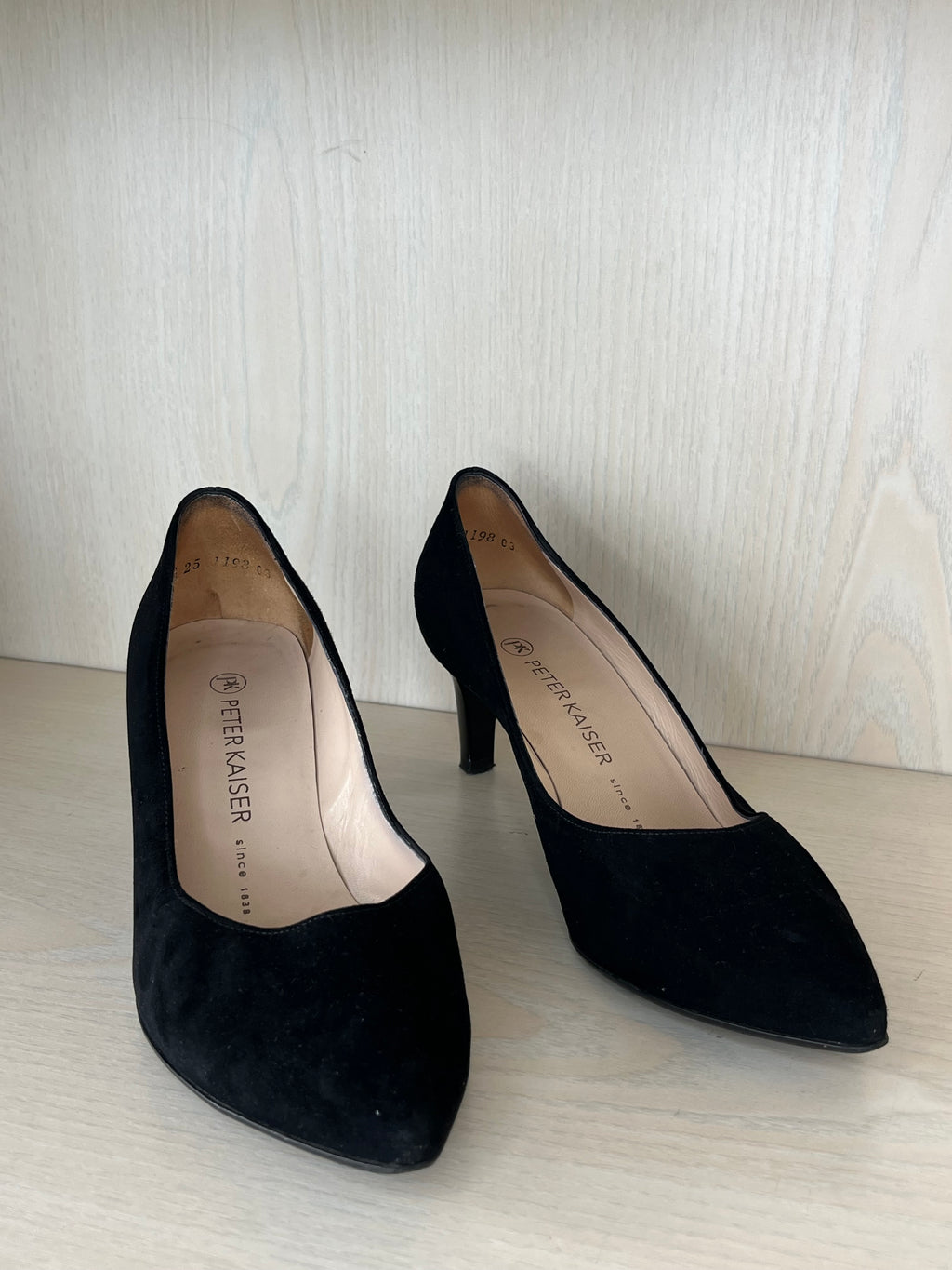 Peter Kaiser Pumps – Schwarz, Wildleder, Gr. 37,5, Guter Zustand