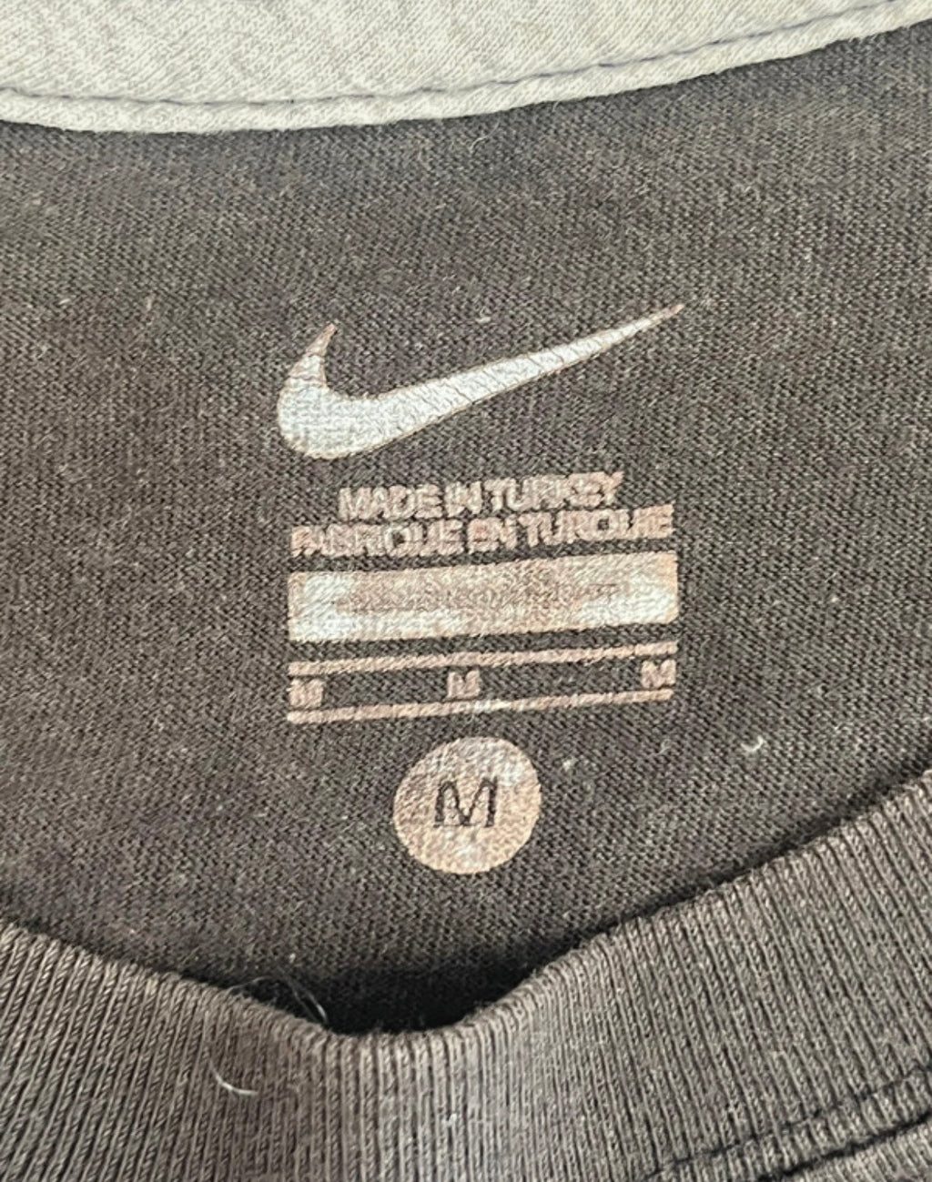 Nike Graphic T-Shirt “Statue of Liberty” Black, Size M, Good Condition