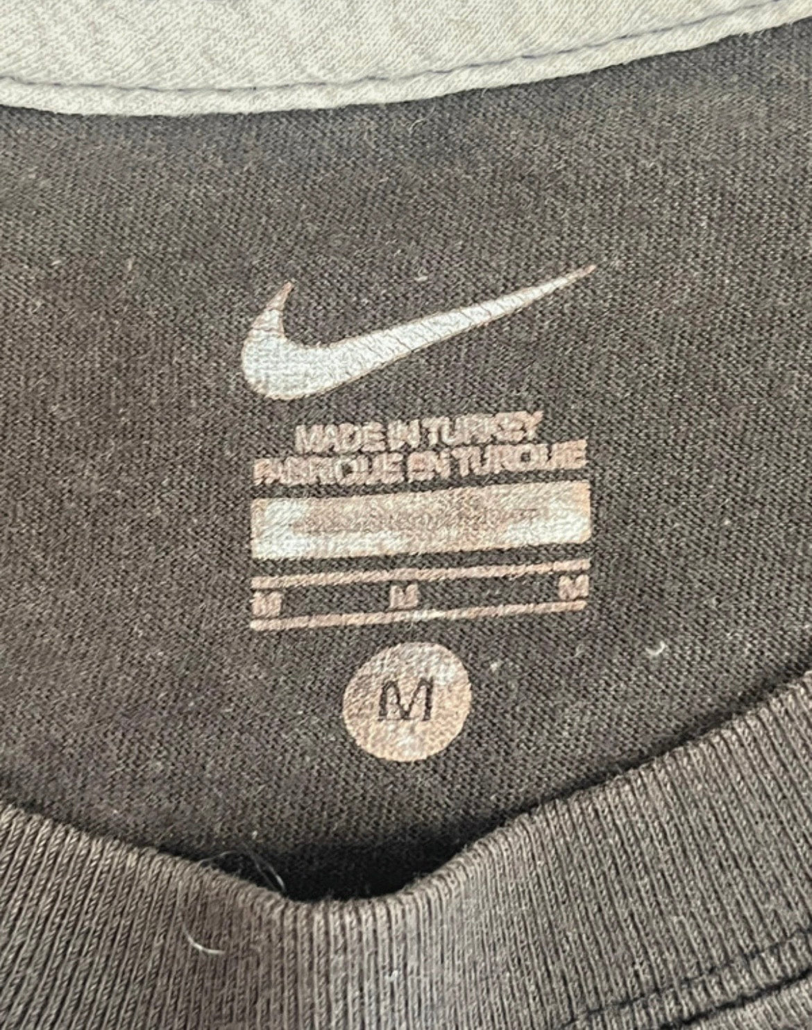 Nike Graphic T-Shirt “Statue of Liberty” Black, Size M, Good Condition