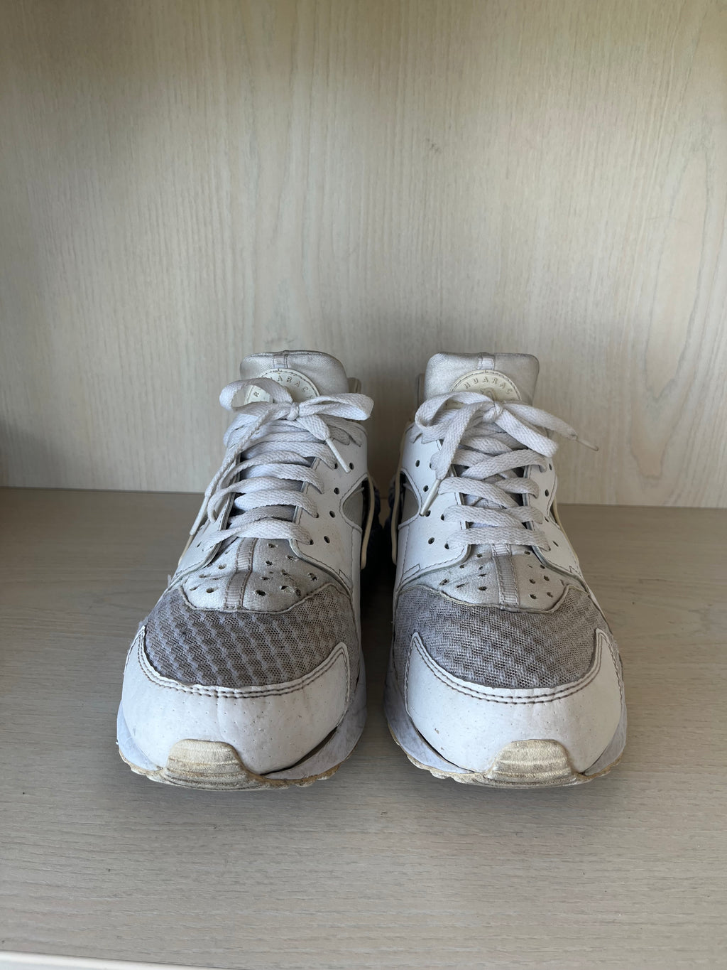 Nike Air Huarache “Triple White” – EU 44.5, Normal Use