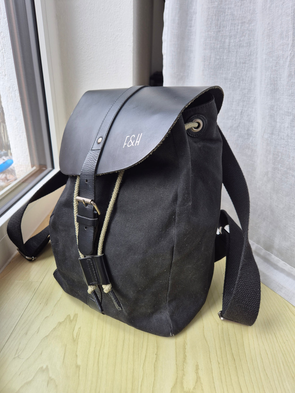 Fitz & Huxley Rucksack “Equinox” – Canvas & Leder, Schwarz, H35xB25xT15