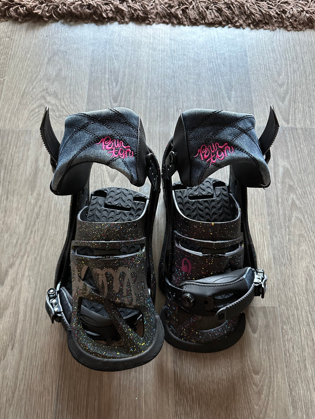 Burton Scribe Re:Flex Damen Snowboardbindung – Schwarz/Bunt, sehr guter Zustand