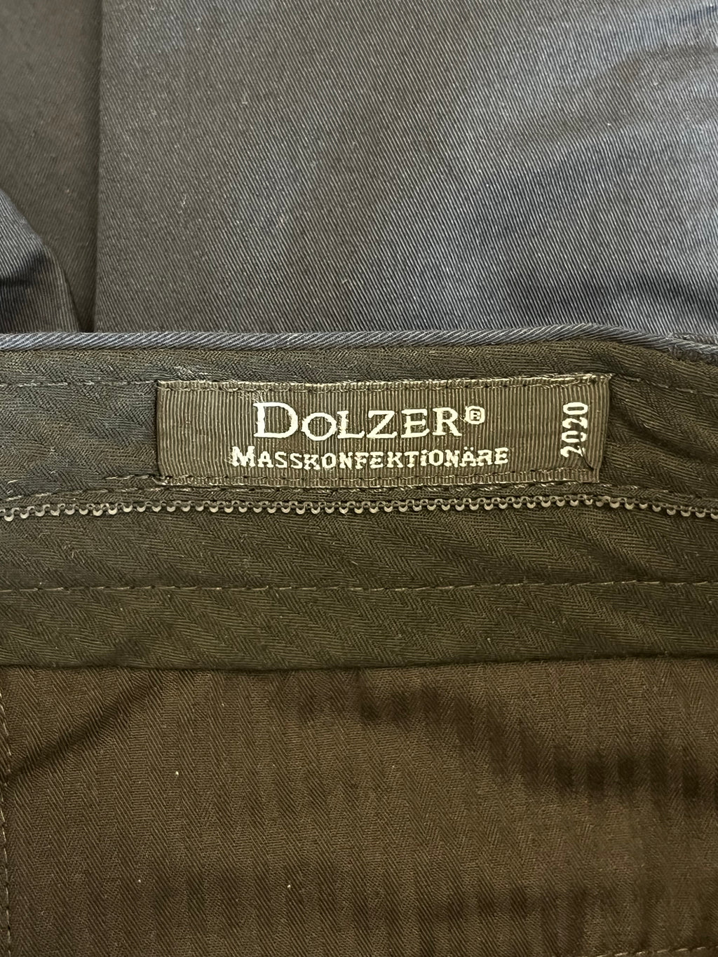 Dolzer Maß-Blazer (Karo) + Navy Chinos, Gr. M, guter Zustand