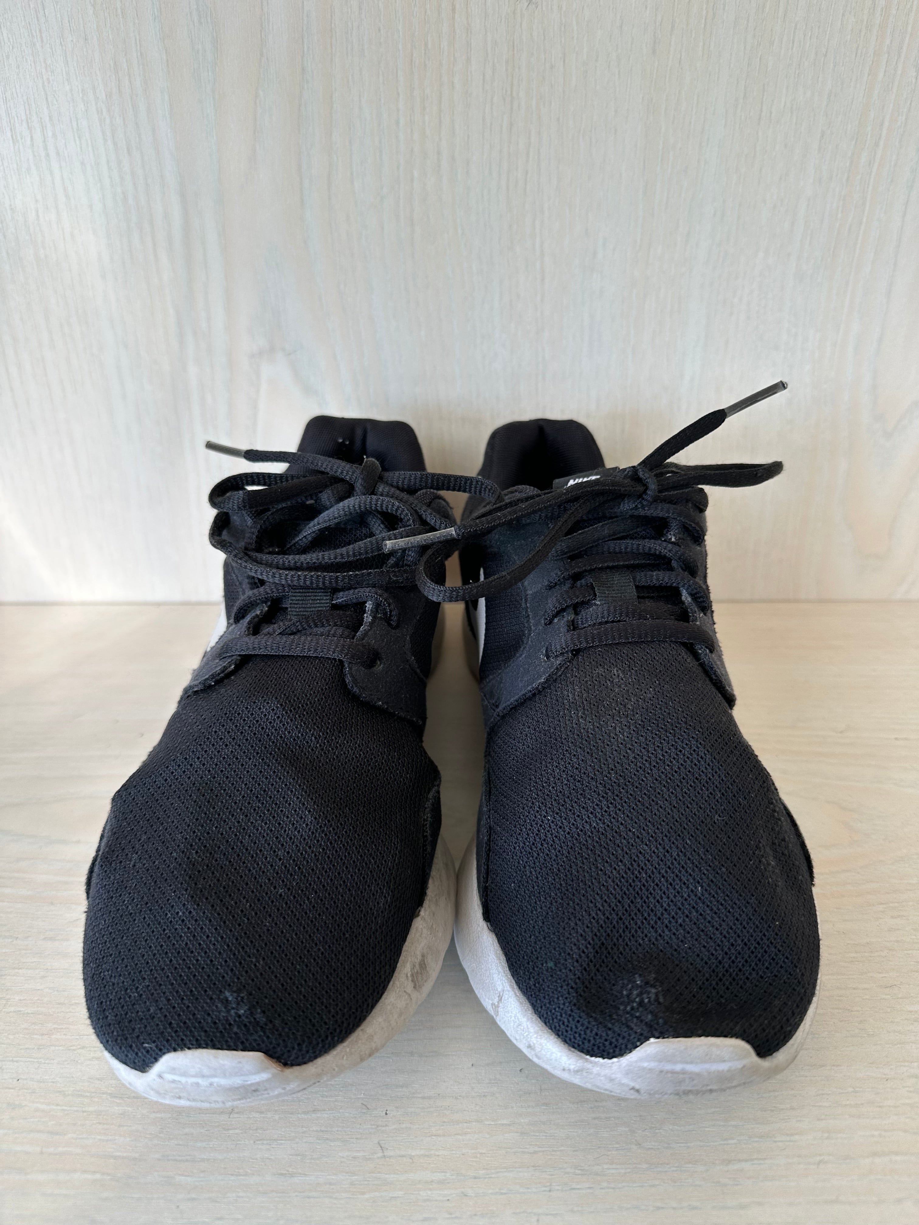 Nike Kaishi Sneaker Schwarz/Weiß Größe 39 – Leichter Alltagsschuh, gebraucht