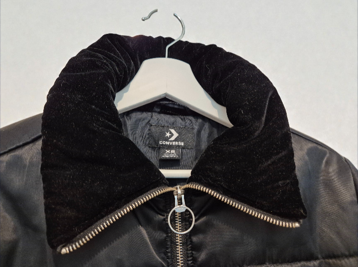 Converse x Miley Cyrus Cropped Puffer Jacket Black, Size M, Very Good