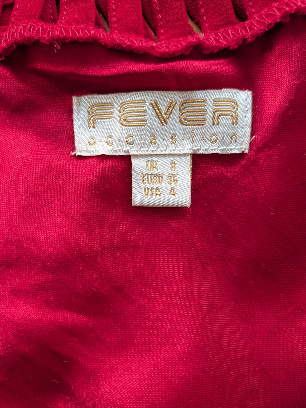 Fever London Rotes Plisseekleid – EU 36 – Guter Zustand