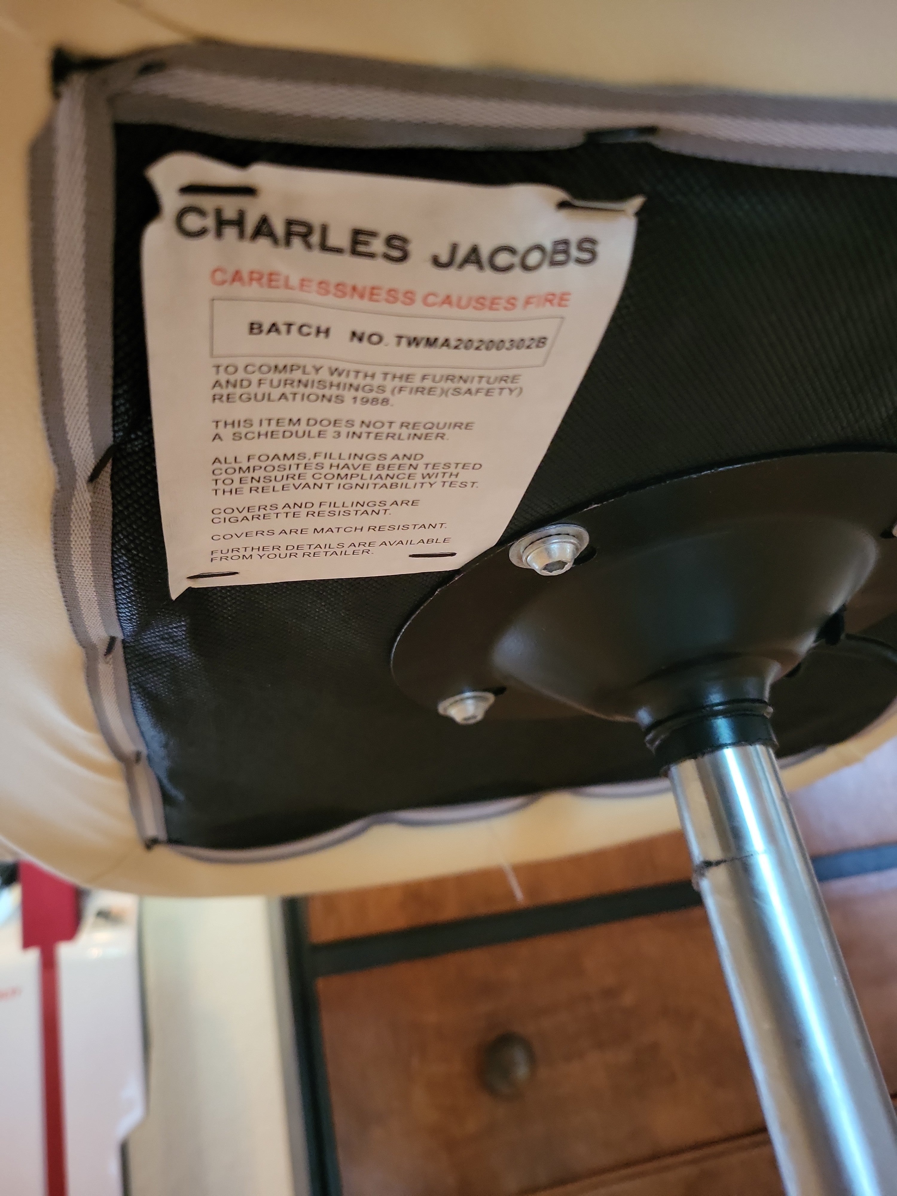 Charles Jacobs Drehstuhl Creme PU-Leder Chromfuß Standard Gebraucht