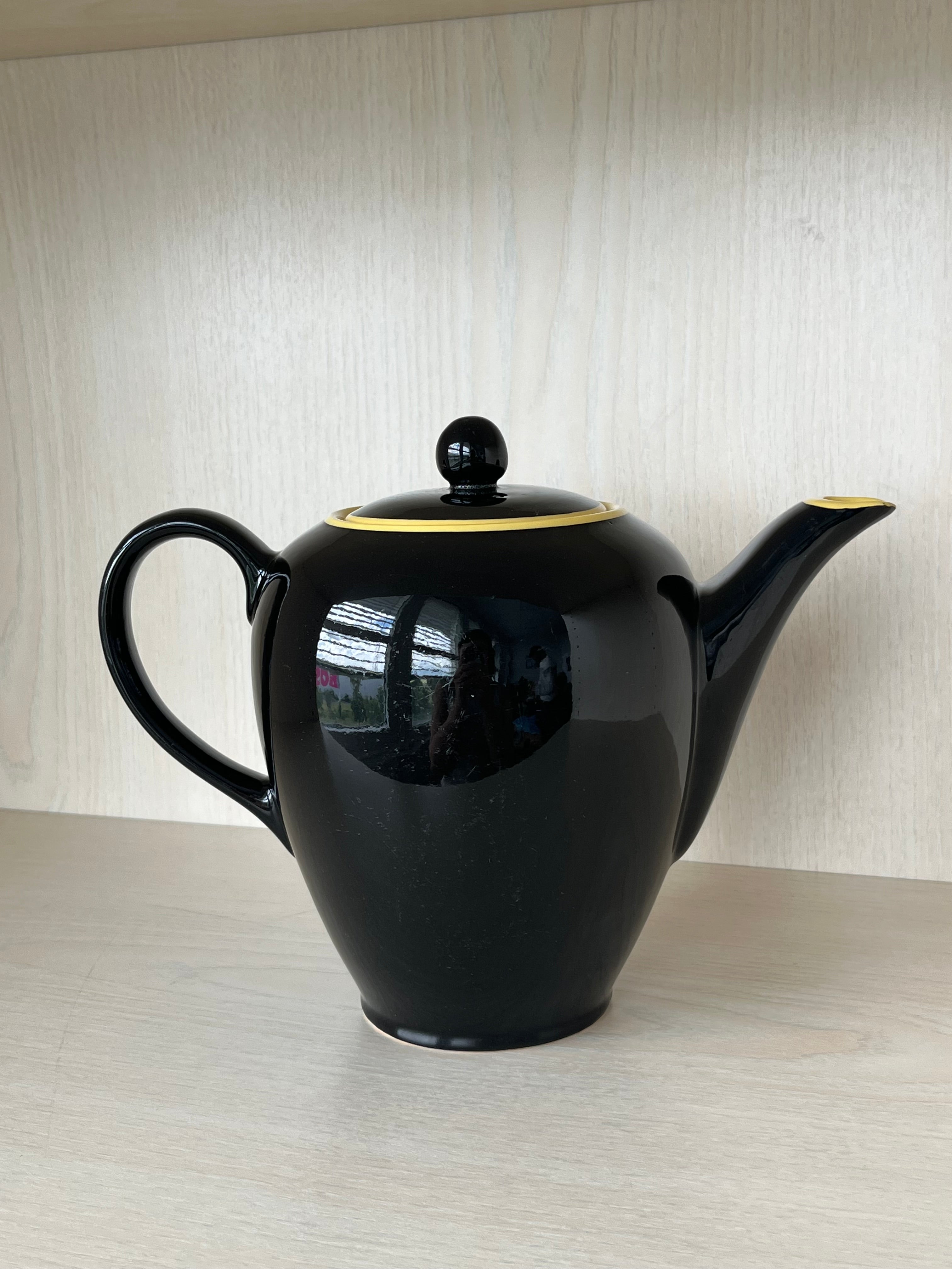 Rare Villeroy & Boch “Biarritz” Teapot | Black/Yellow | 18cm | Good Condition