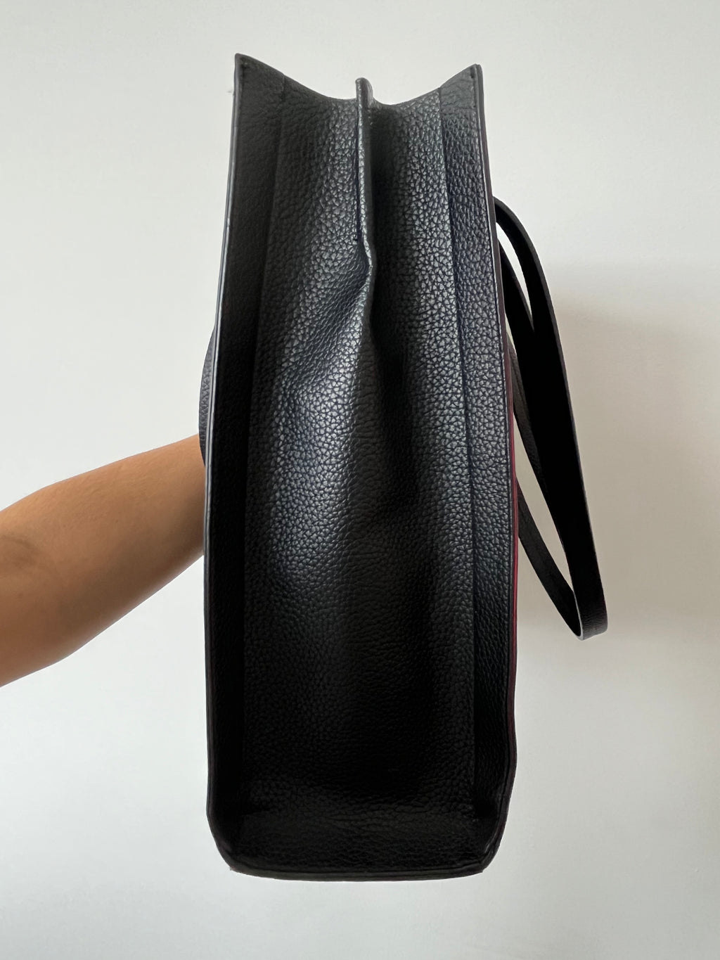 Even&Odd Reversible Tote Large Leder schwarz/rot – sehr gut