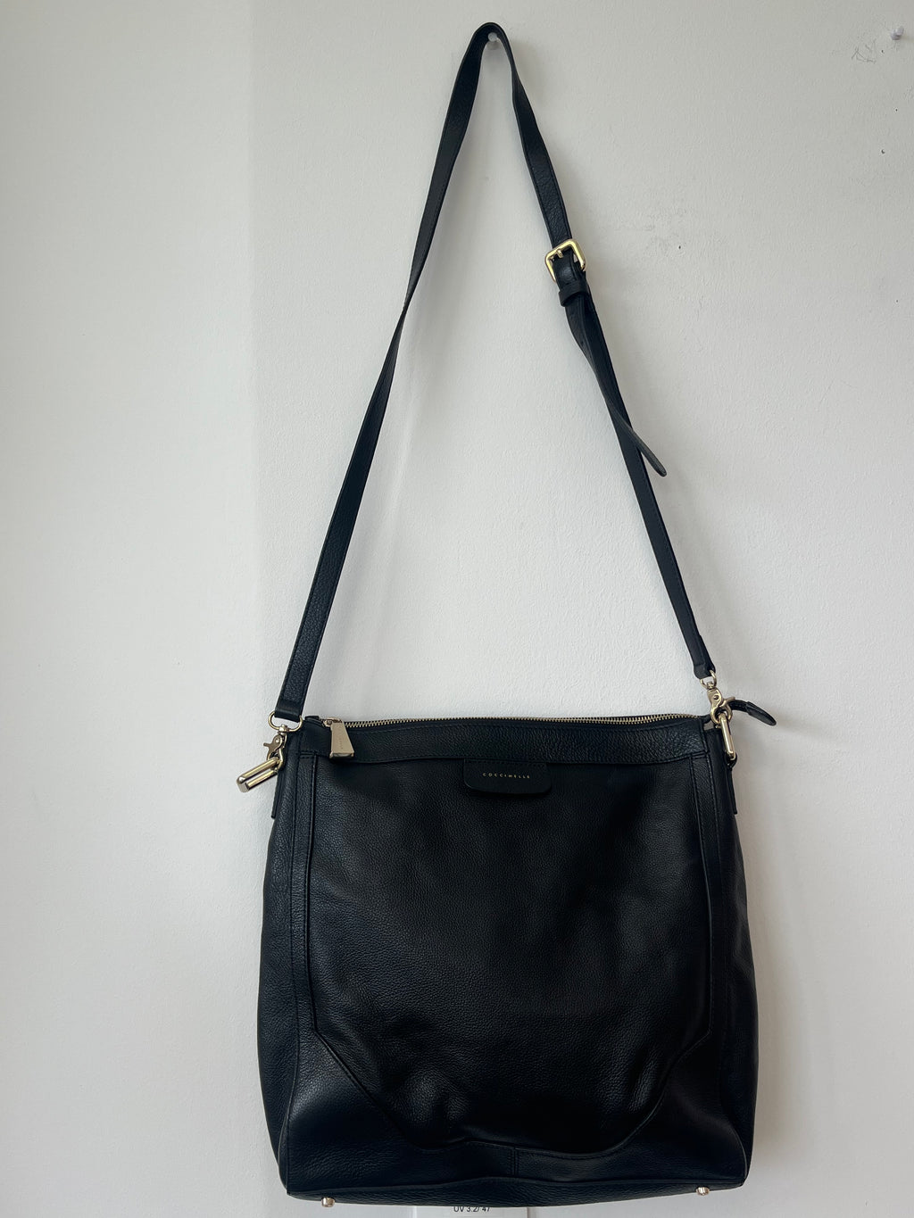 Coccinelle Schultertasche Schwarz Leder Mittel – Sehr Guter Zustand