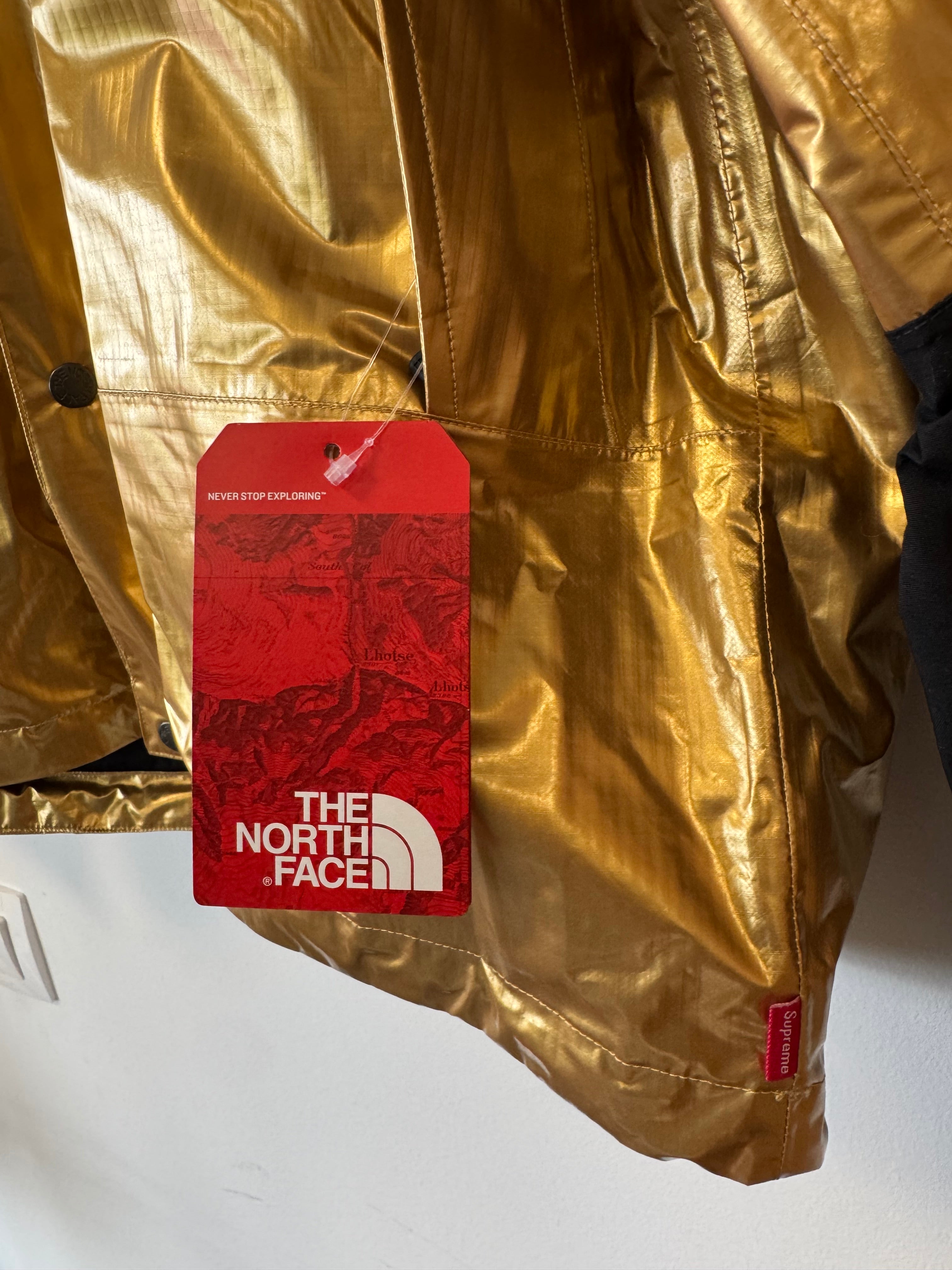 Supreme x The North Face Metallic Mountain Parka Gold S Neu mit Etikett