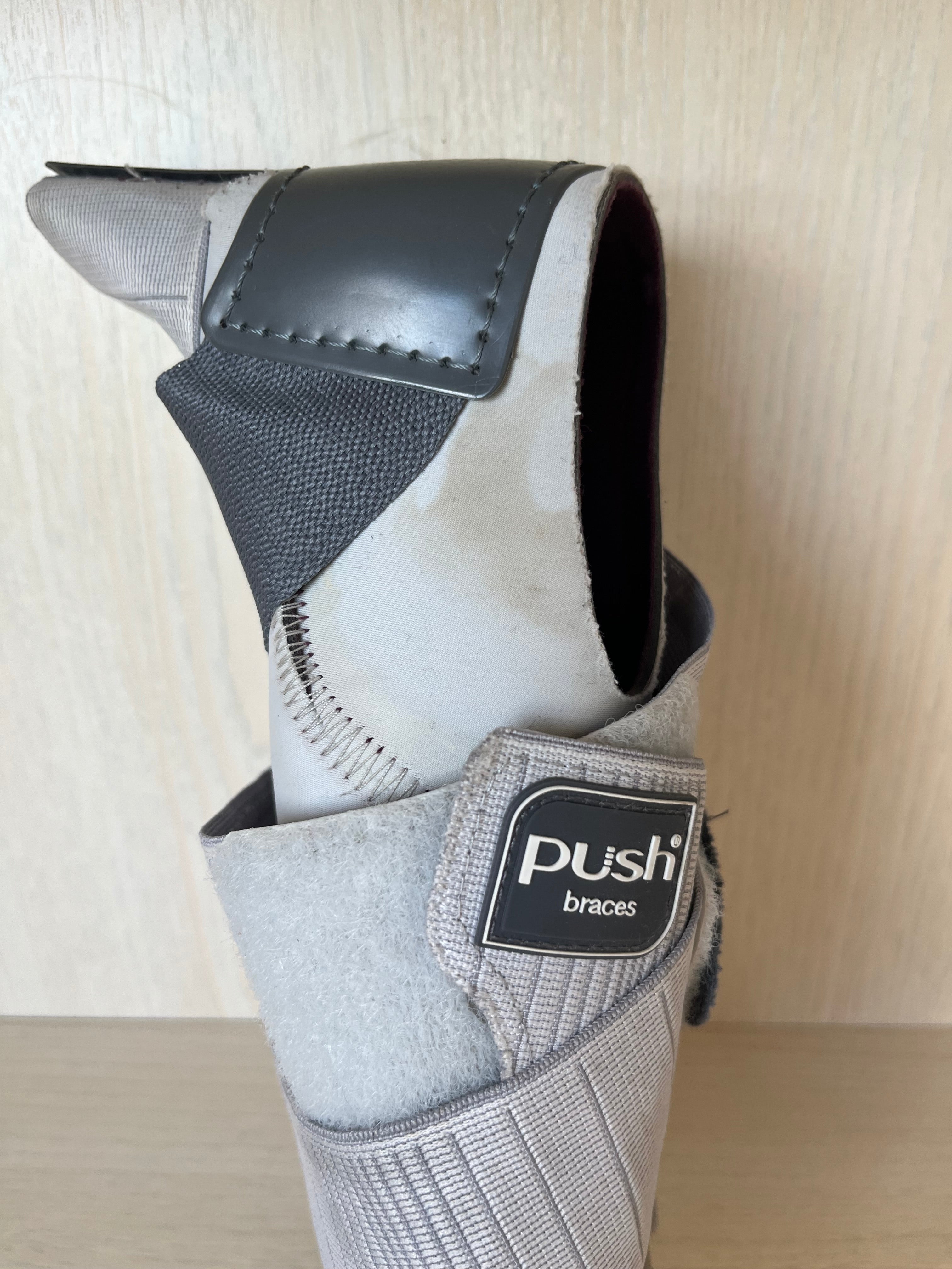 Push Med Aequi Flex Sprunggelenkbandage One Size Grau/Weiß – guter Zustand