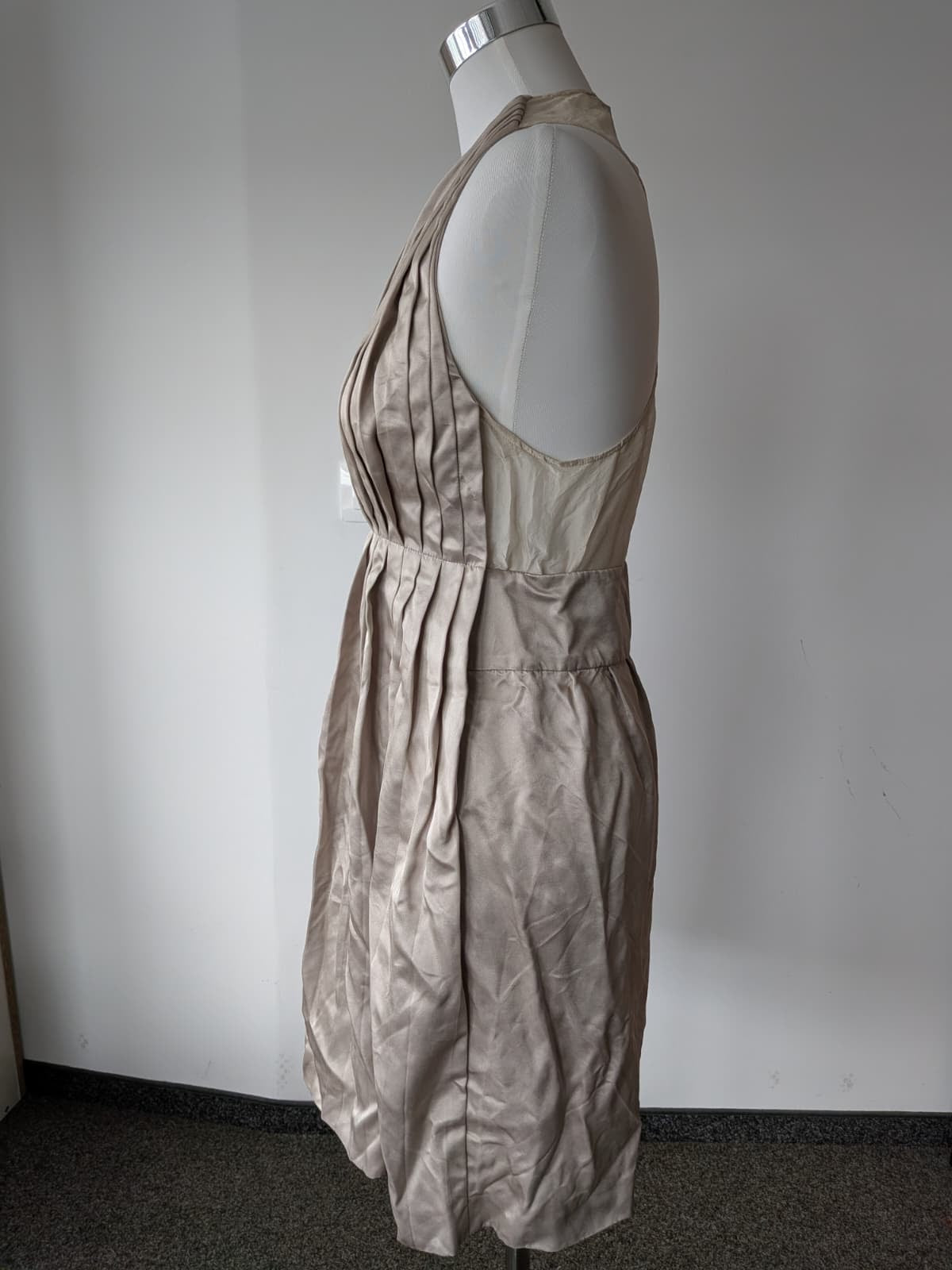 Stella McCartney Pleated Silk Dress – IT 40, Nude, Good Condition