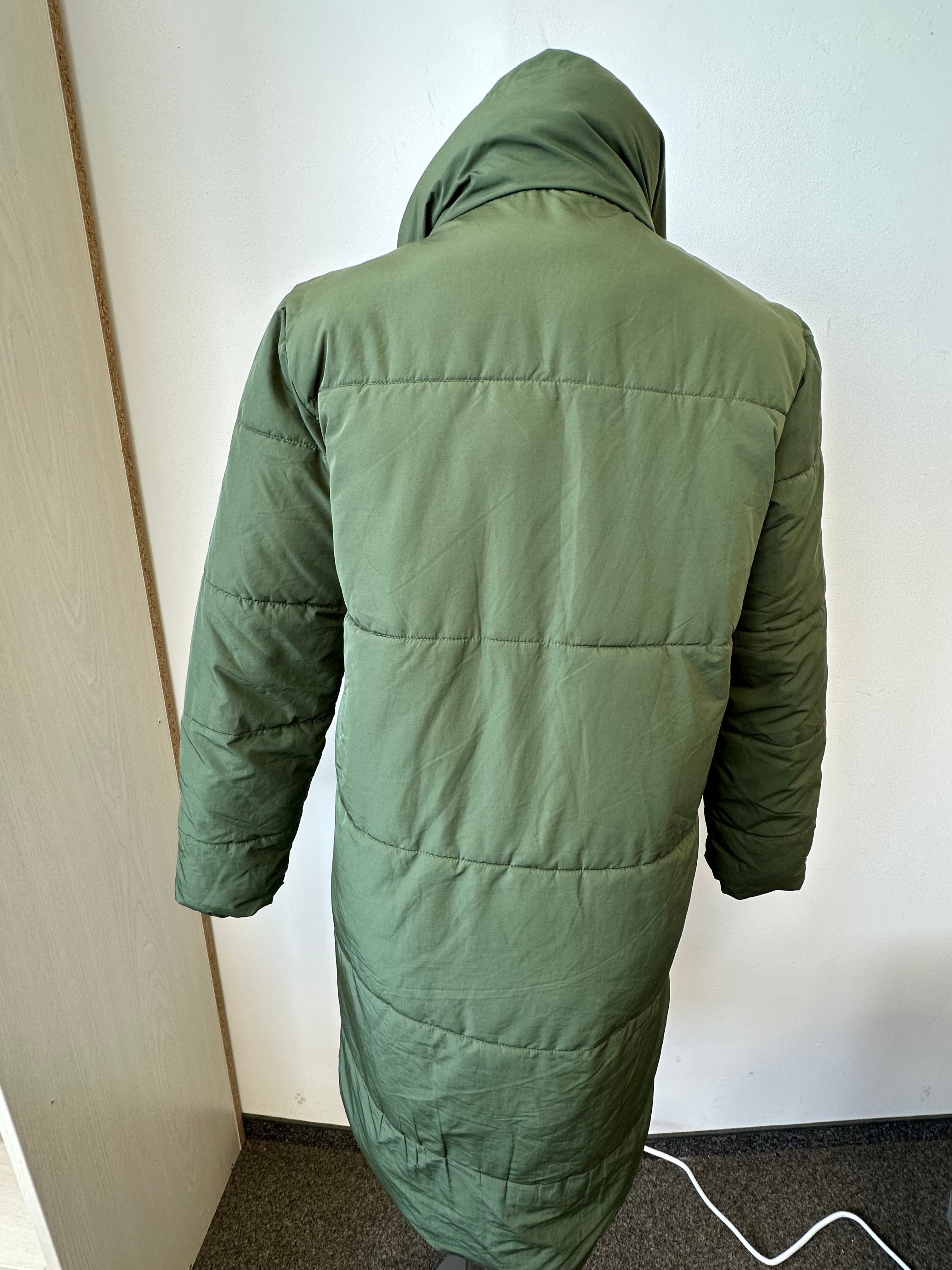 Jacqueline de Yong Long Puffer Coat – Green, Size XS, Good Condition