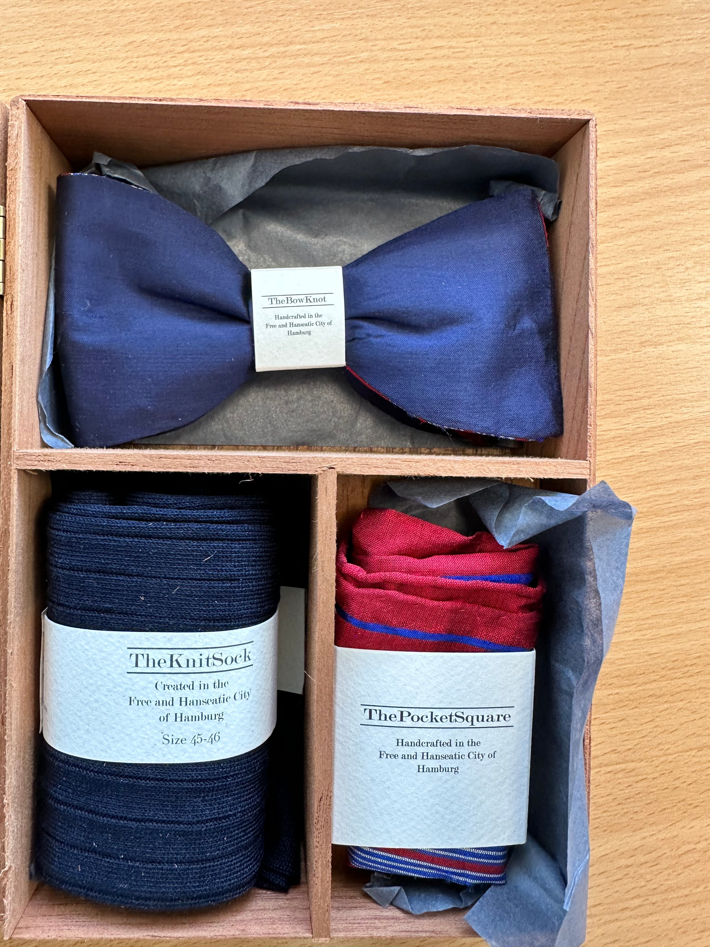 Gentleman’s Agreement Accessory Box – Silk & Cotton, 3-piece, Multicolor, VG