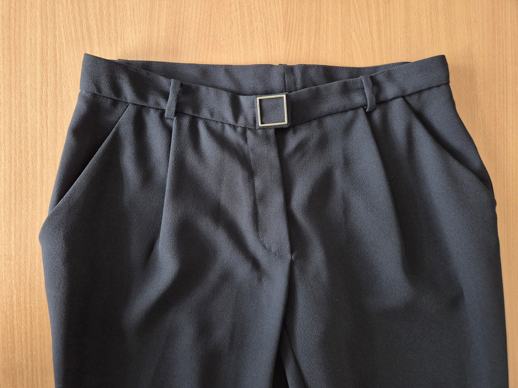 Hôtel Particulier Plisseehose mit Gürtel – Schwarz, Gr. 40, Wie Neu