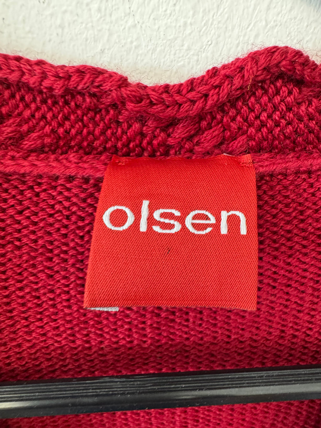 Olsen Women’s V-Neck Sweater | 100% Cotton | Size M | Red | Very Good