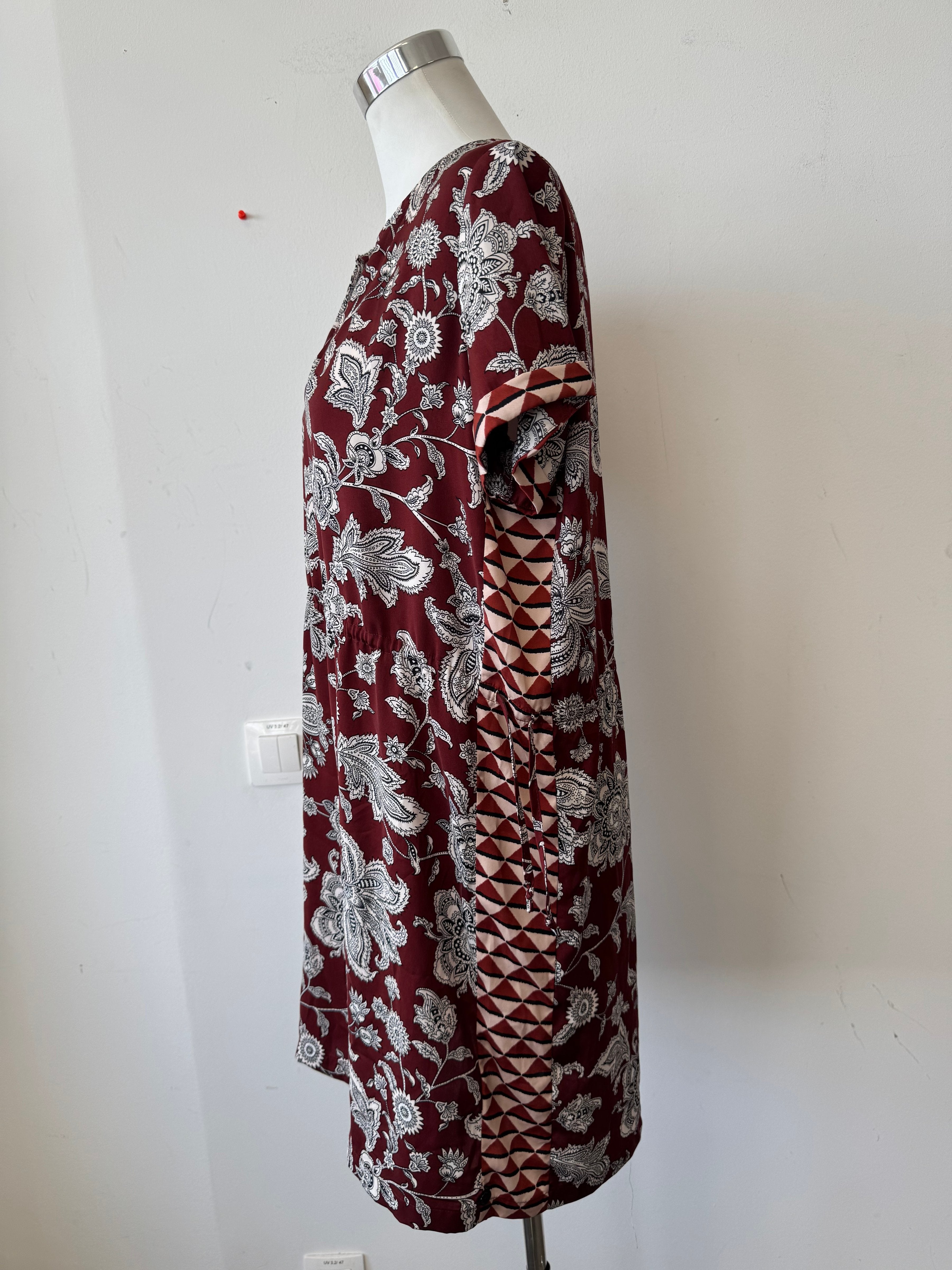 Scotch & Soda Maison Scotch Kleid – S, 100% Polyester, Wein/Weiß, Sehr gut
