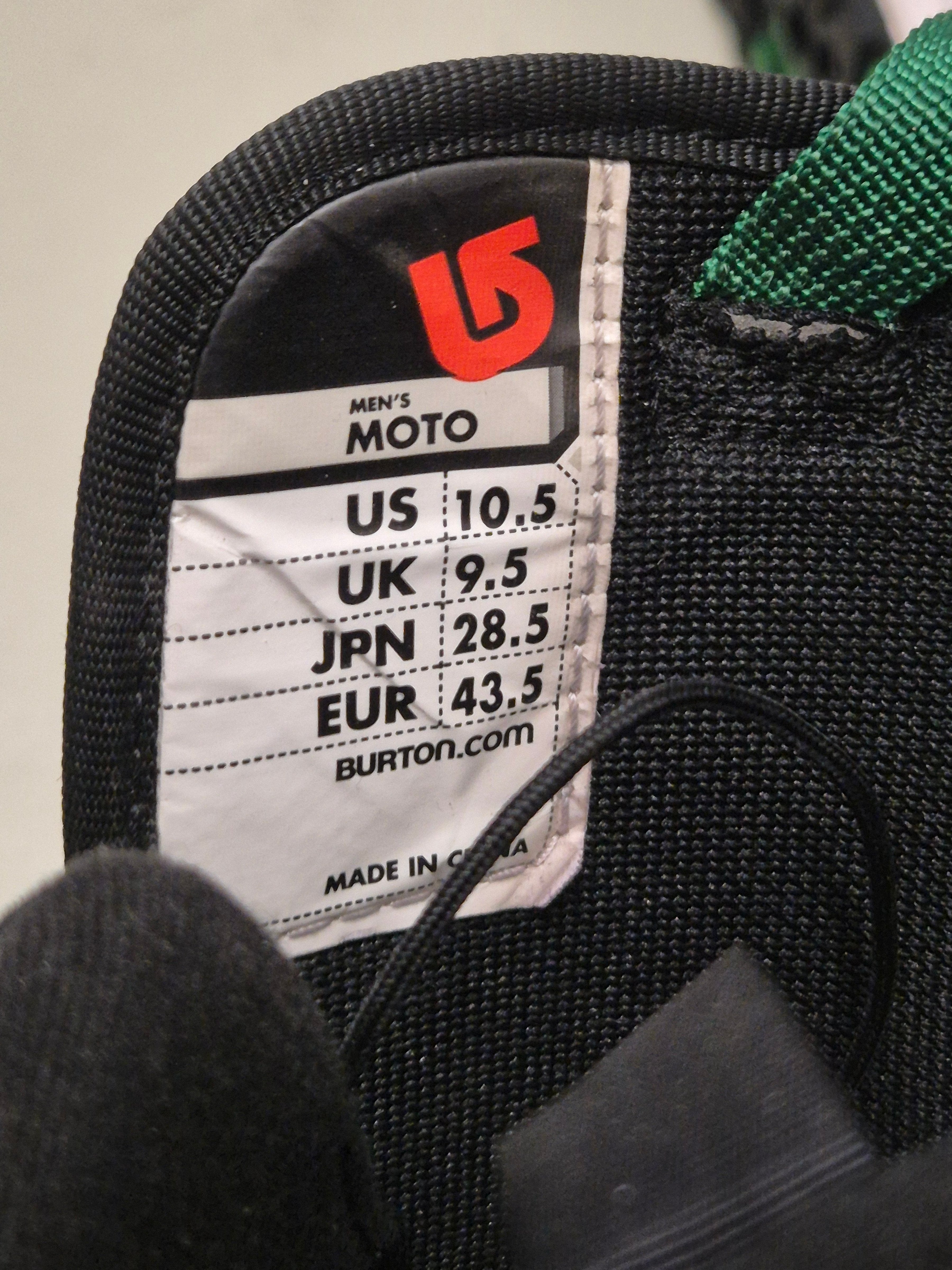 Burton Moto Herren Snowboard Boots, Schwarz/Weiß/Grün, Größe 43.5