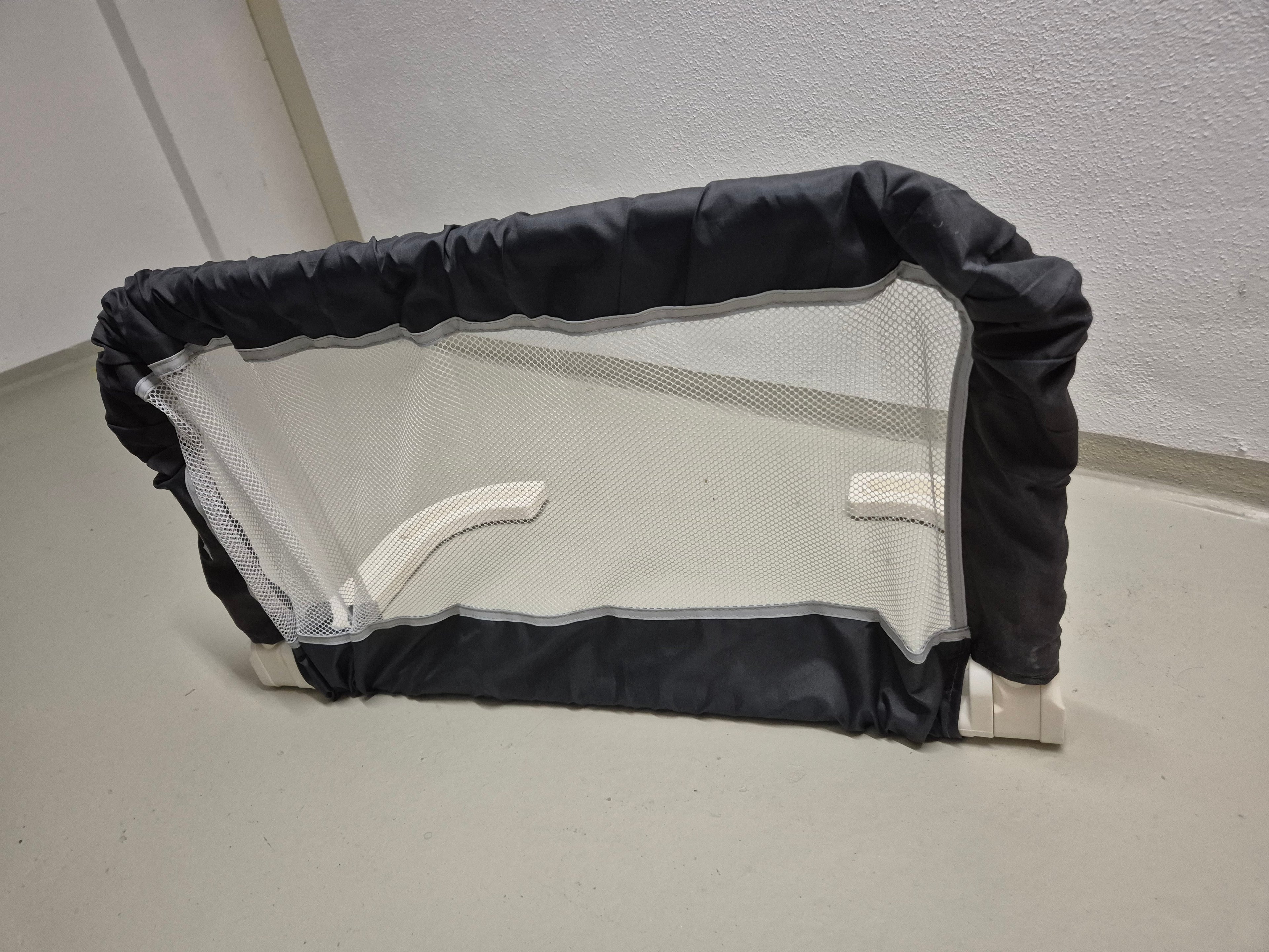 Safety 1st Portable Bedrail, Dark Grey, 71cm, Normal Use, Some Stains