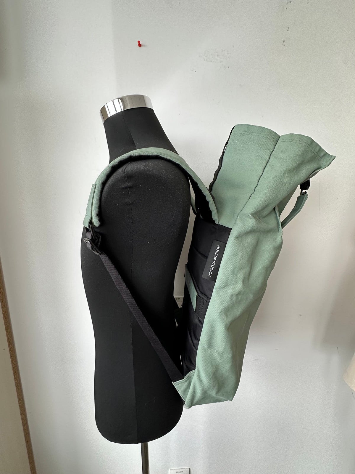 Horizn Studios SoFo Rolltop Rucksack 29L, Canvas, Kratzer, Gut