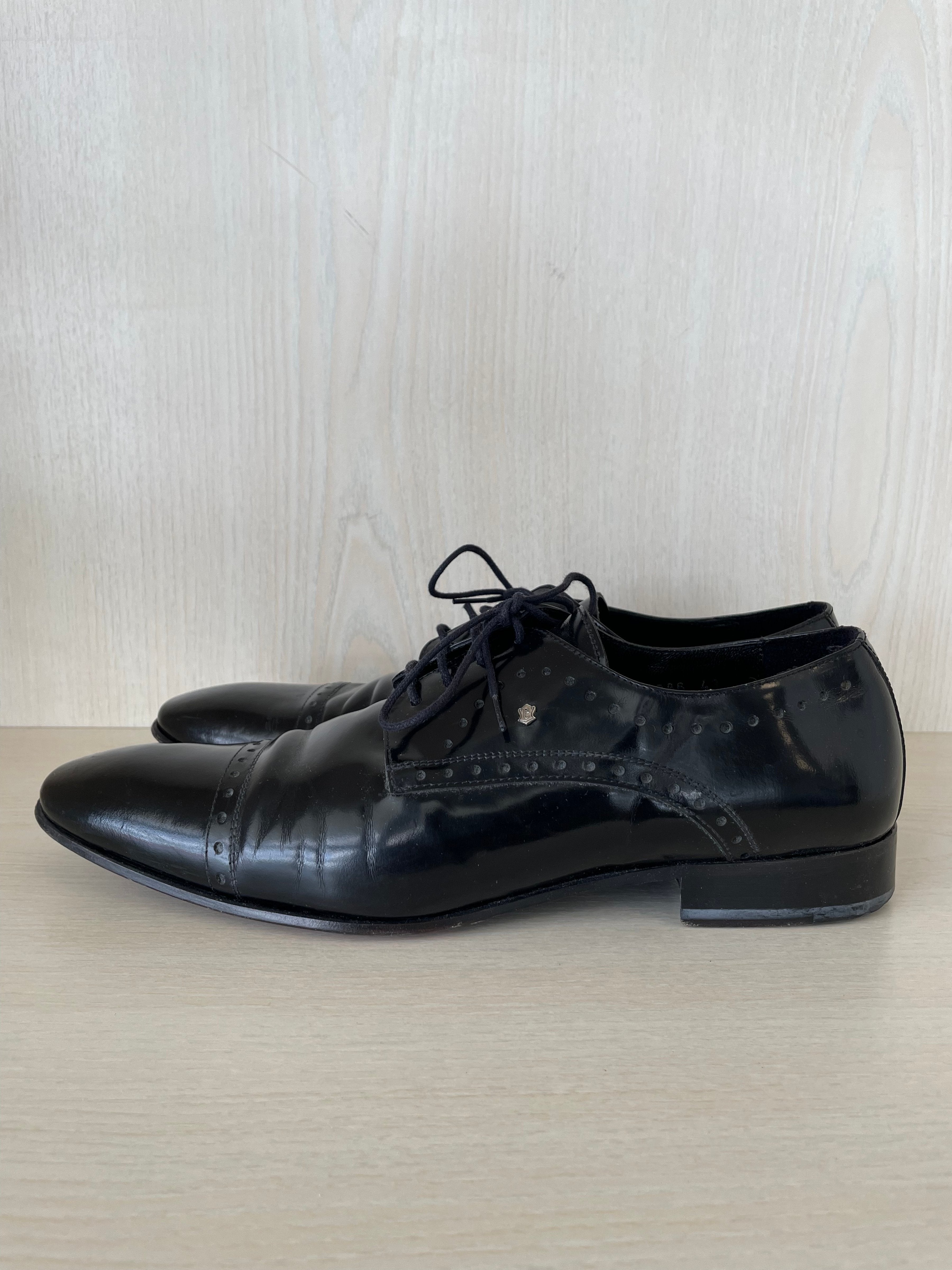 Pedro Camino Black Leather Brogue Oxfords, Size 43 EU, Very Good Condition