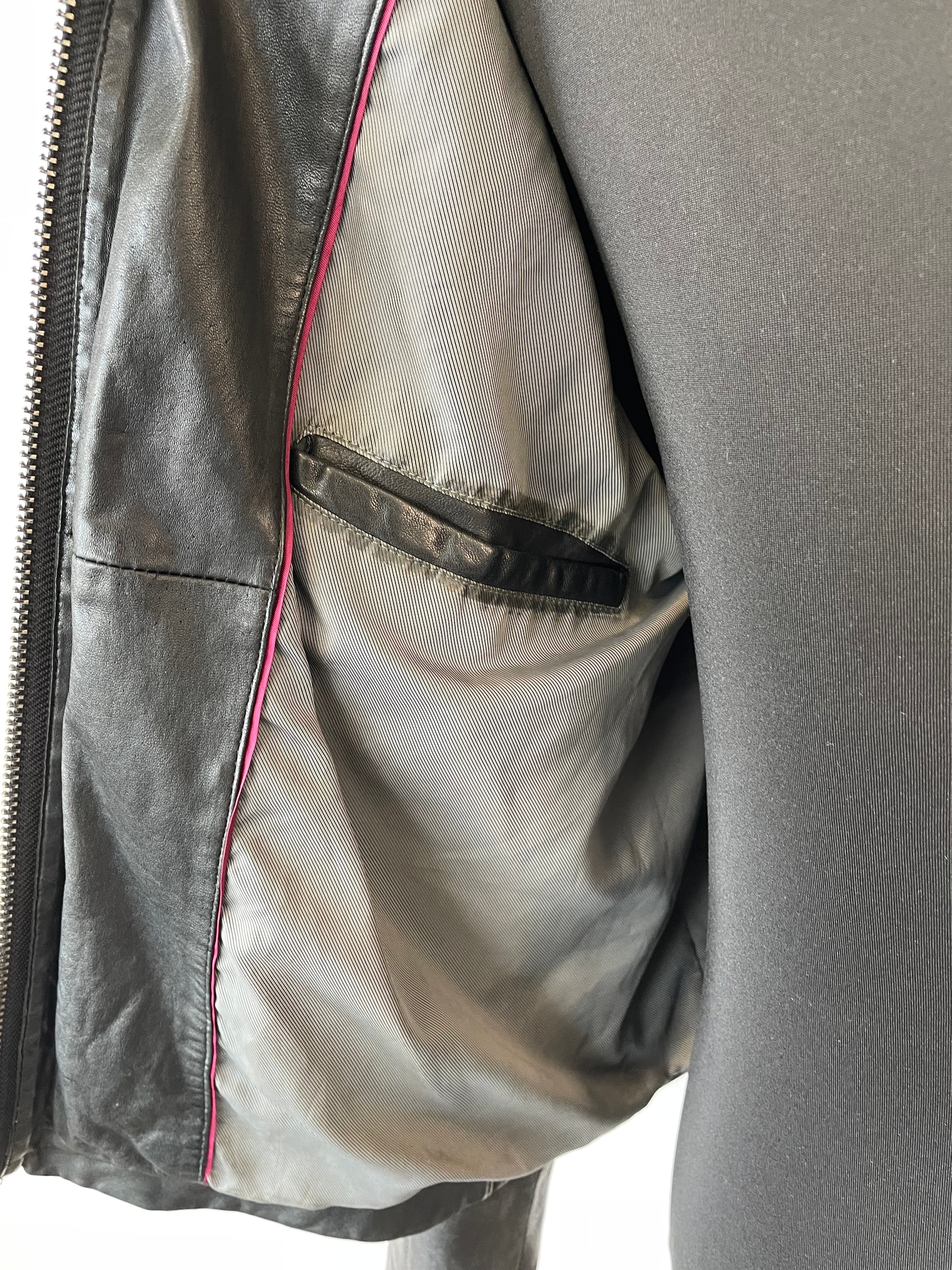 Unbekannte Leder Bikerjacke Schwarz M, Zustand: Stark gebraucht