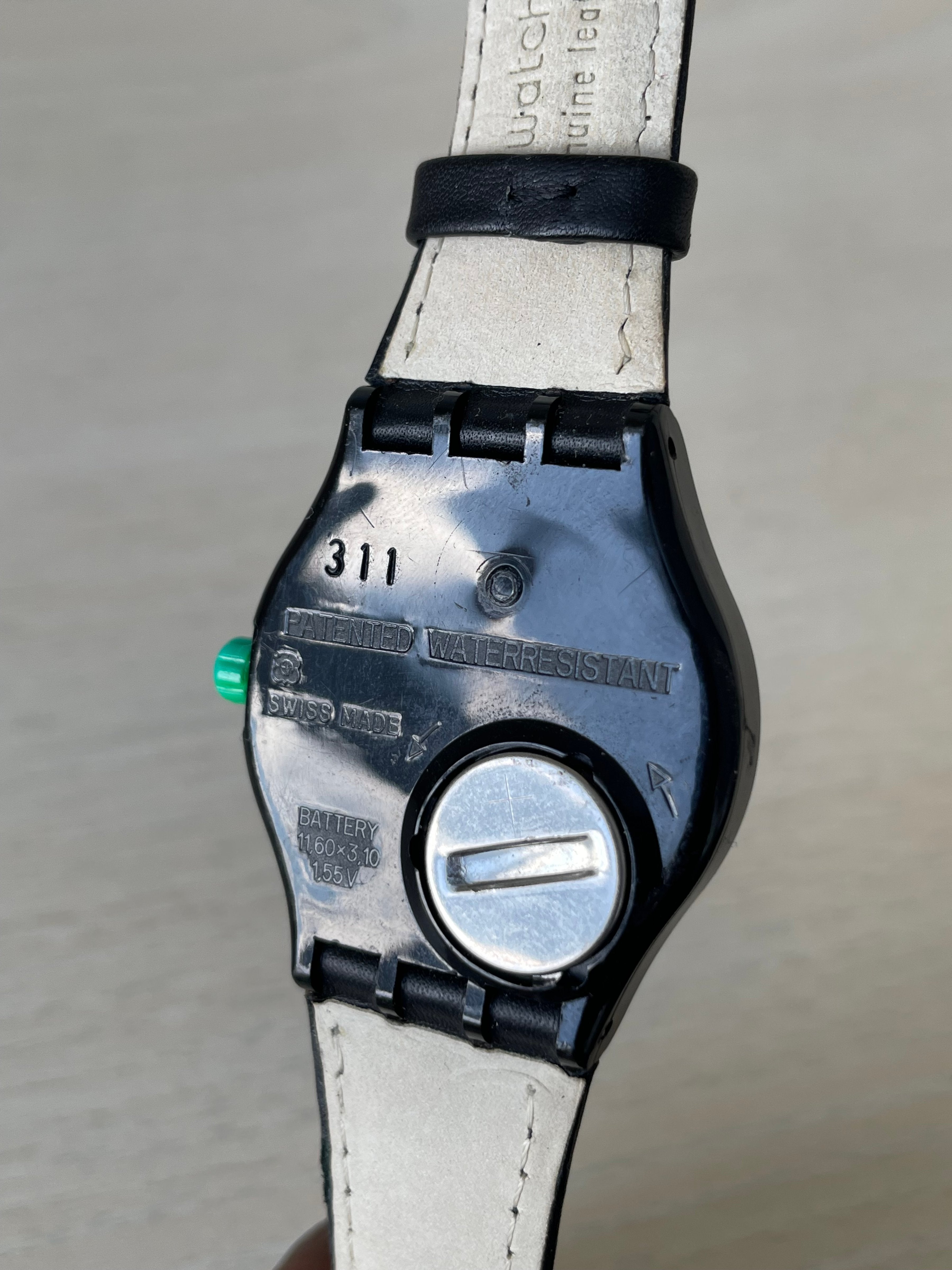 Swatch Uhr JESS' RUSH SSB100, Sehr Gut, Quarz, Lederarmband, Batterie inkl.