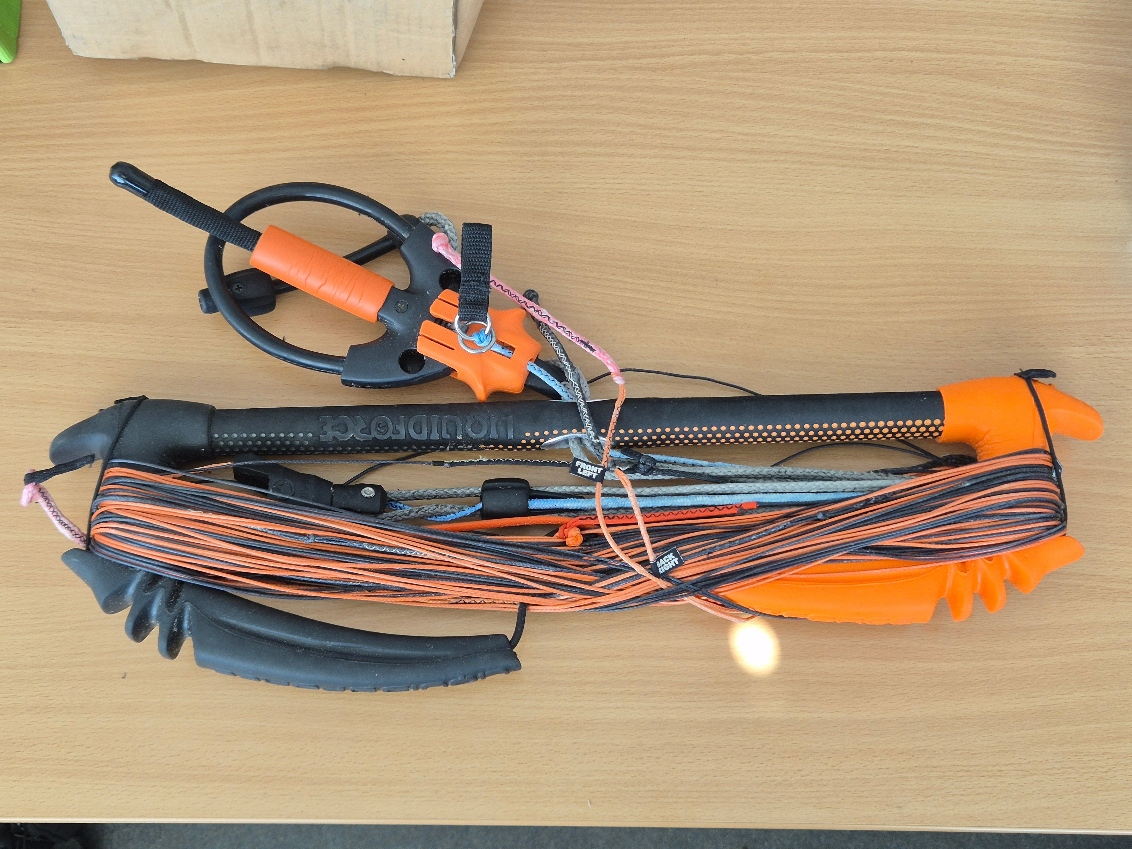 Liquid Force Response Control Bar, 46-56 cm, Orange/Schwarz, Normalgebrauch