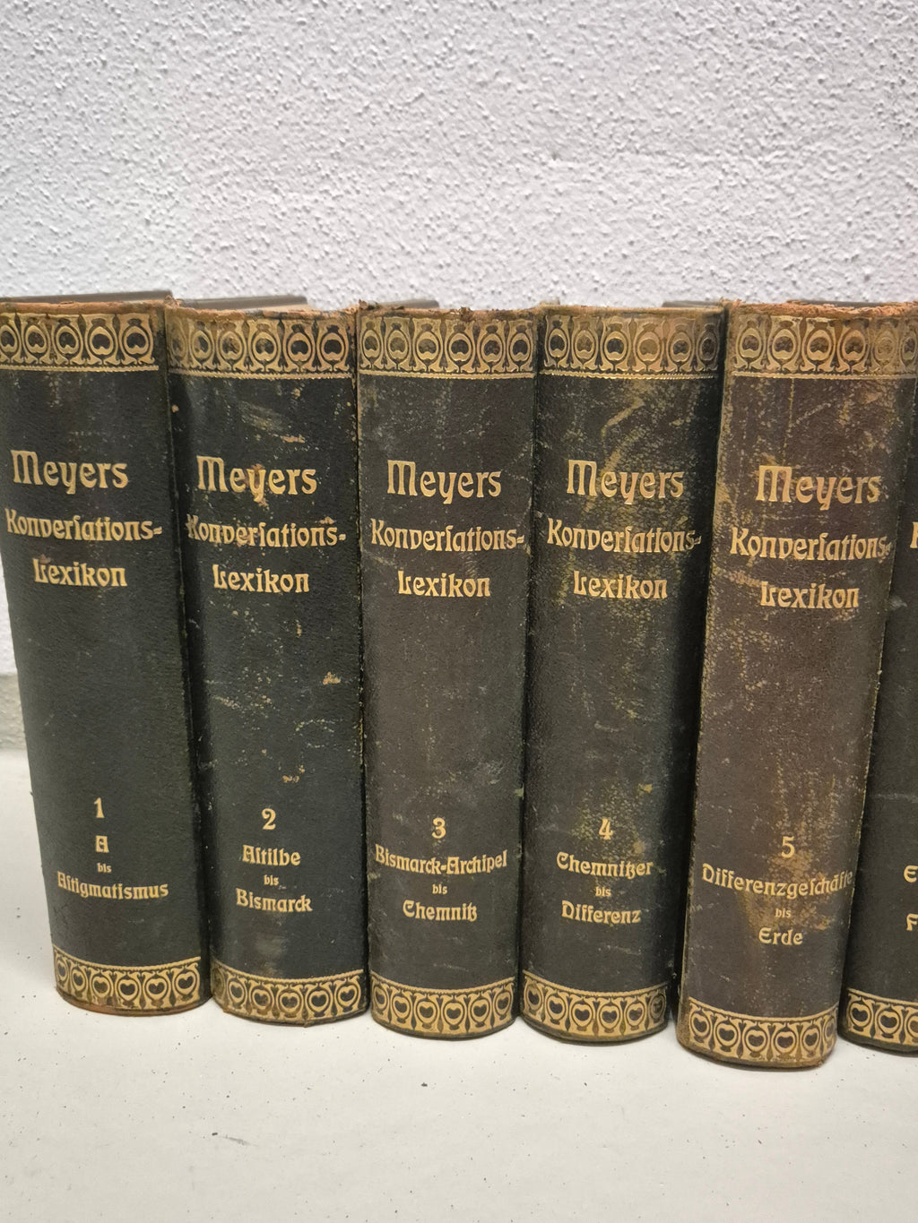 Meyers Großes Konversations-Lexikon, 23 Vols, Hardcover, Satisfactory Condition