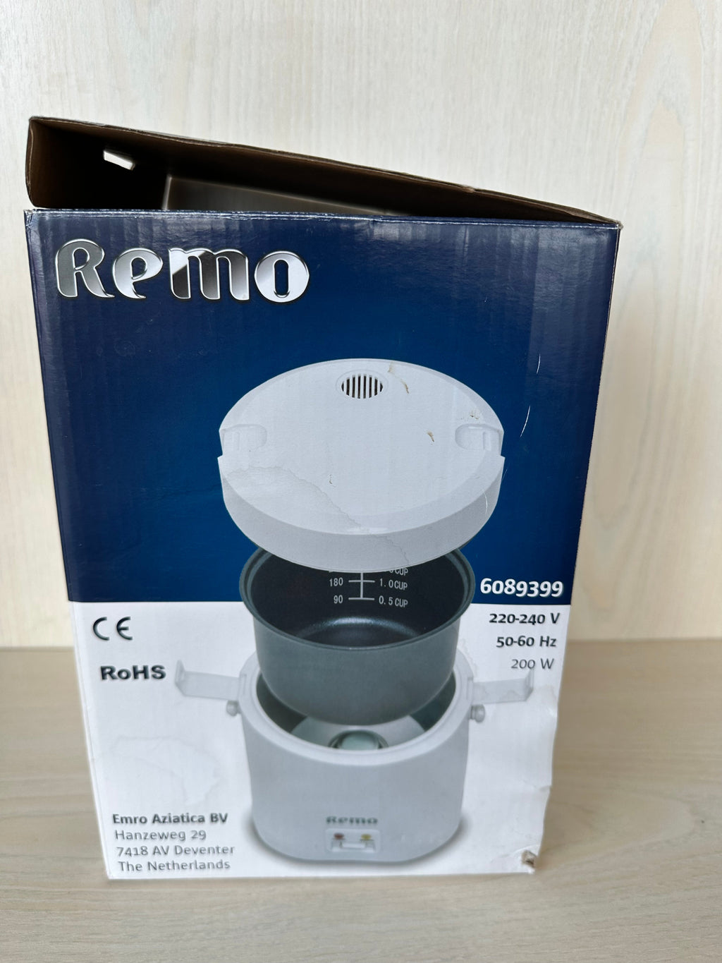 Remo Portable Electric Kettle 6089399 White Compact 0.5L Good Condition