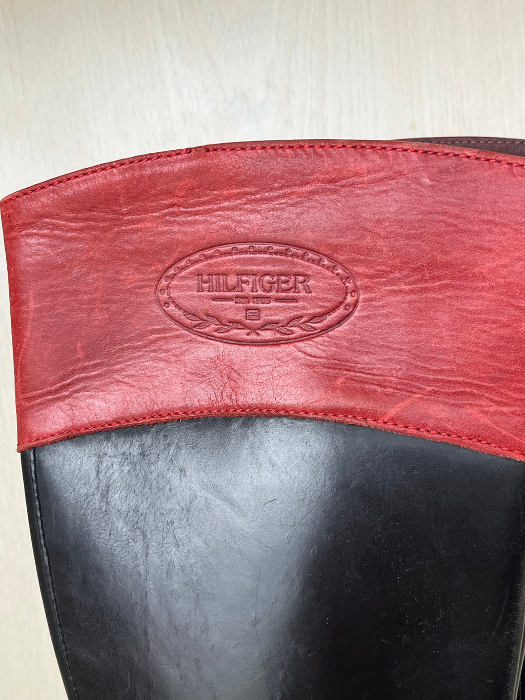 Tommy Hilfiger Damen Leder Reitstiefel EU 40 Schwarz/Rot Sehr Gut