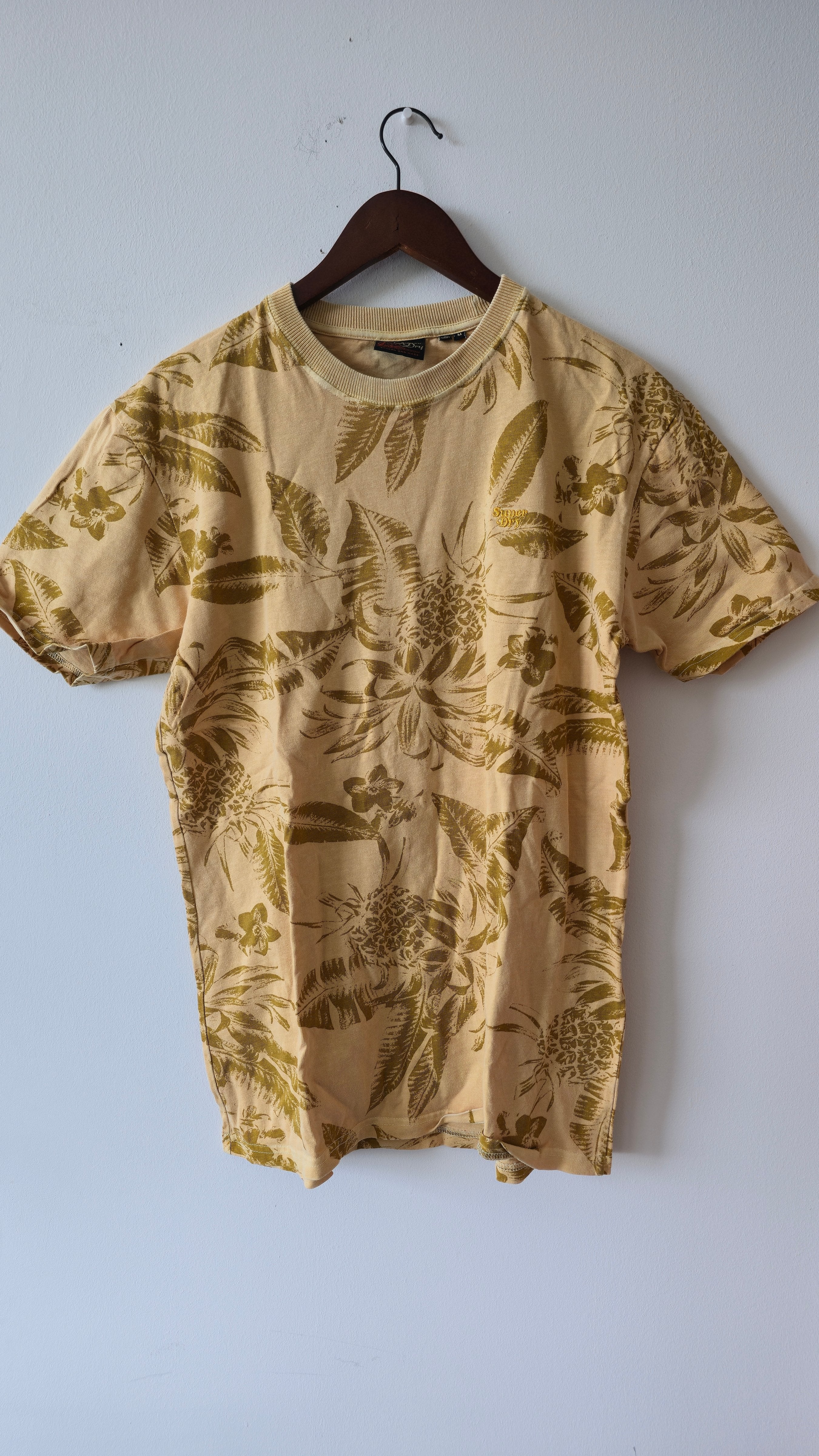 Superdry Originals Hawaiian Aloha T-Shirt Mustard Yellow Size M Good Condition