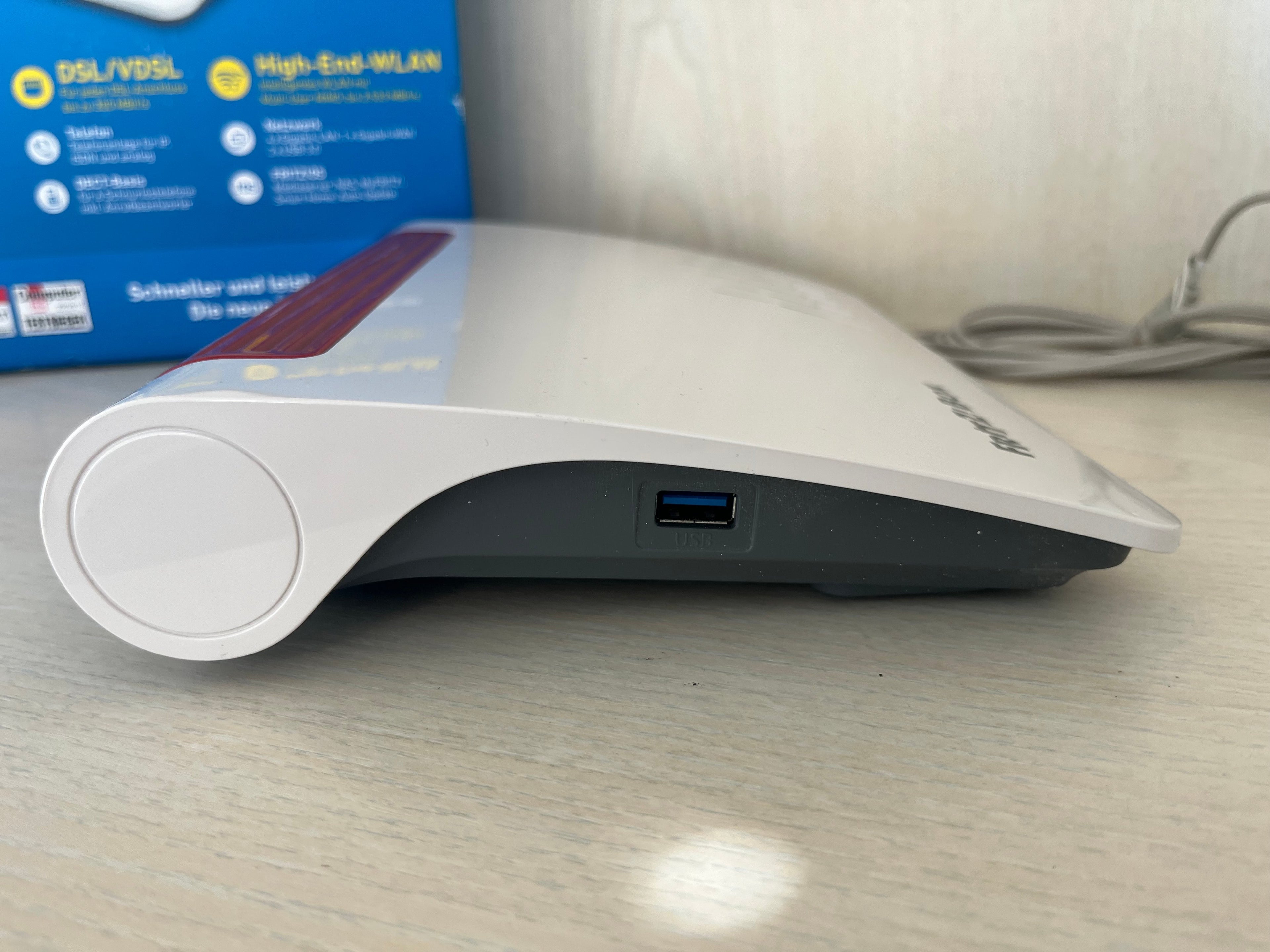 AVM FRITZ!Box 7590 WLAN Router, Weiß, Sehr Gut