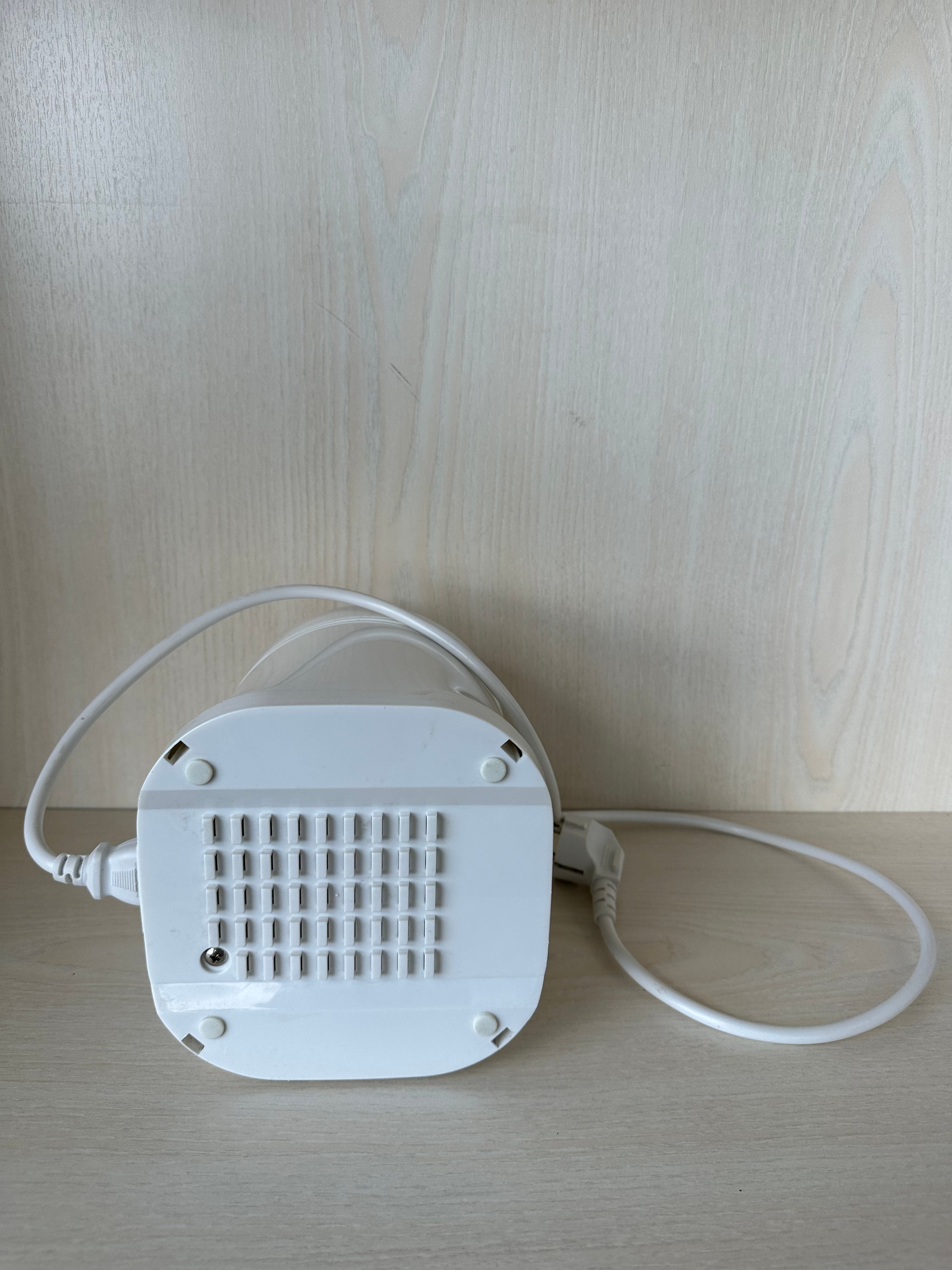 Remo Portable Electric Kettle 6089399 White Compact 0.5L Good Condition