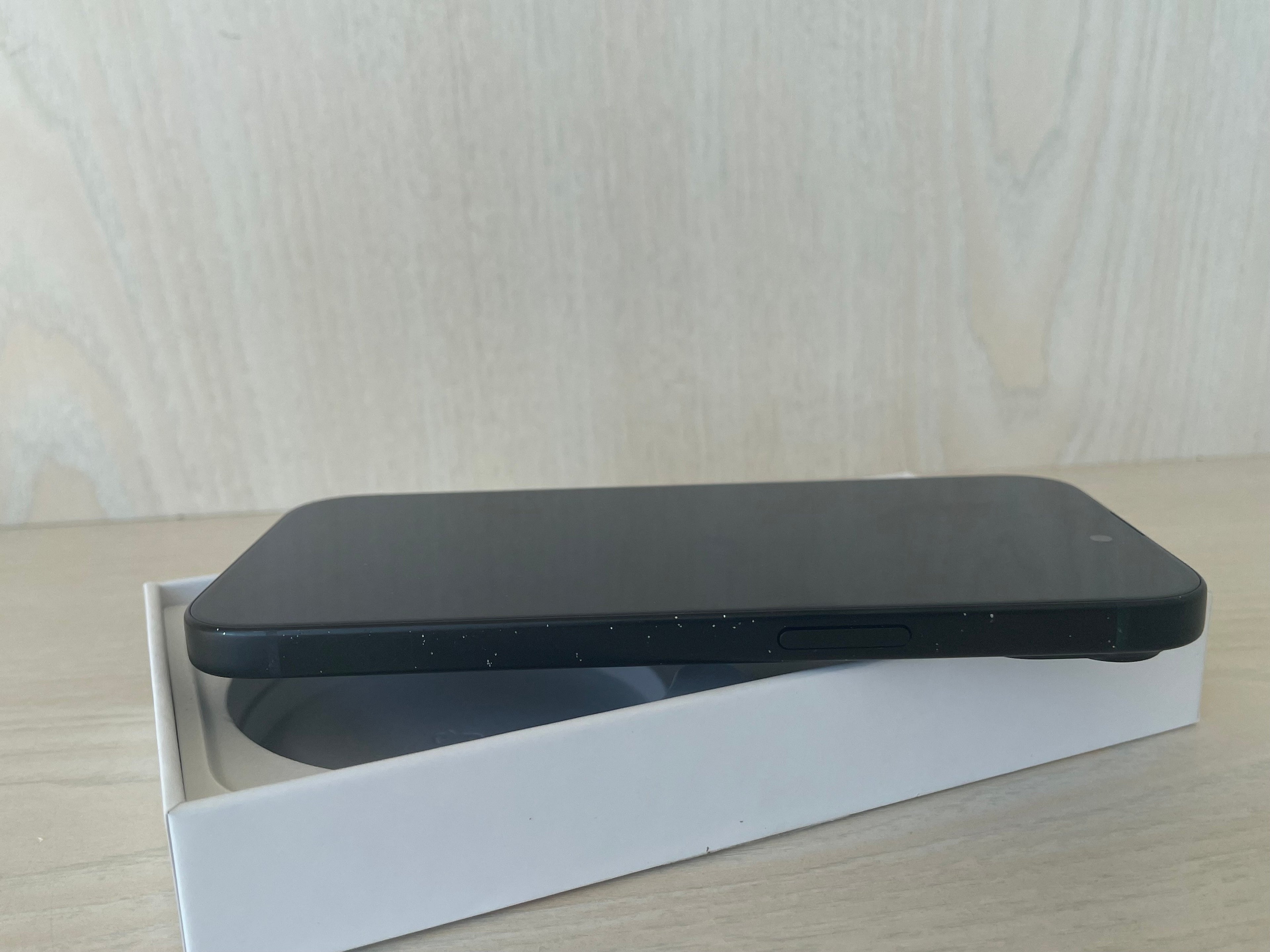 Apple iPhone 15 256GB Black, Good Condition, 87% Battery