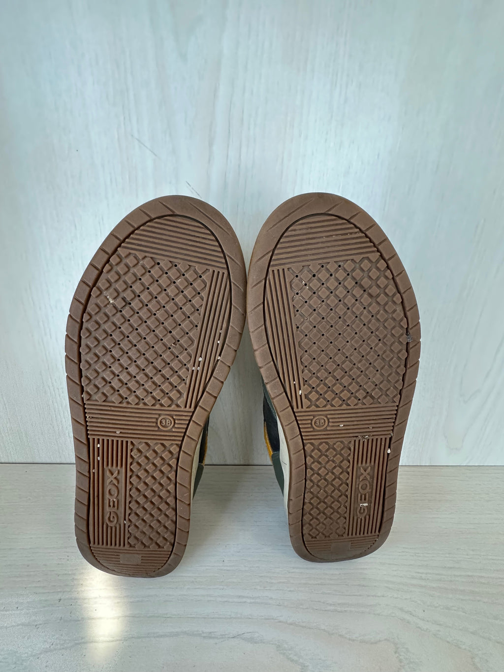 Geox WEEMBLE BOY sneakers EU 38 khaki/orange – poor condition