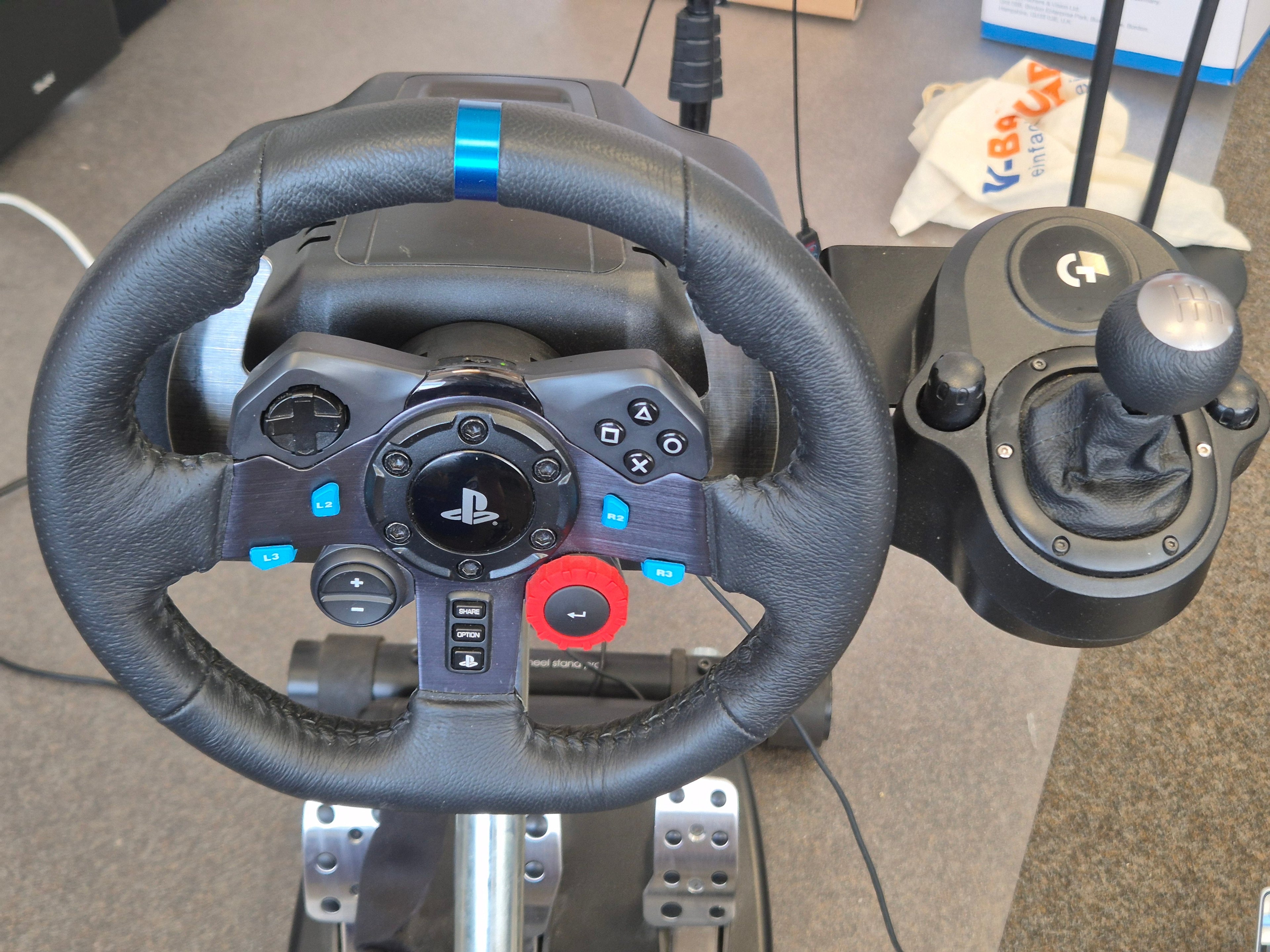 Logitech G29 Rennlenkrad, Schwarz, Sehr Guter Zustand, mit Shifter und Halterung