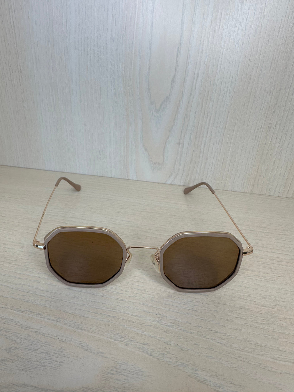 Stevie Hex Sonnenbrille – Metall/Acetat, Matt Klar/Gold, Braun, Zustand Gut