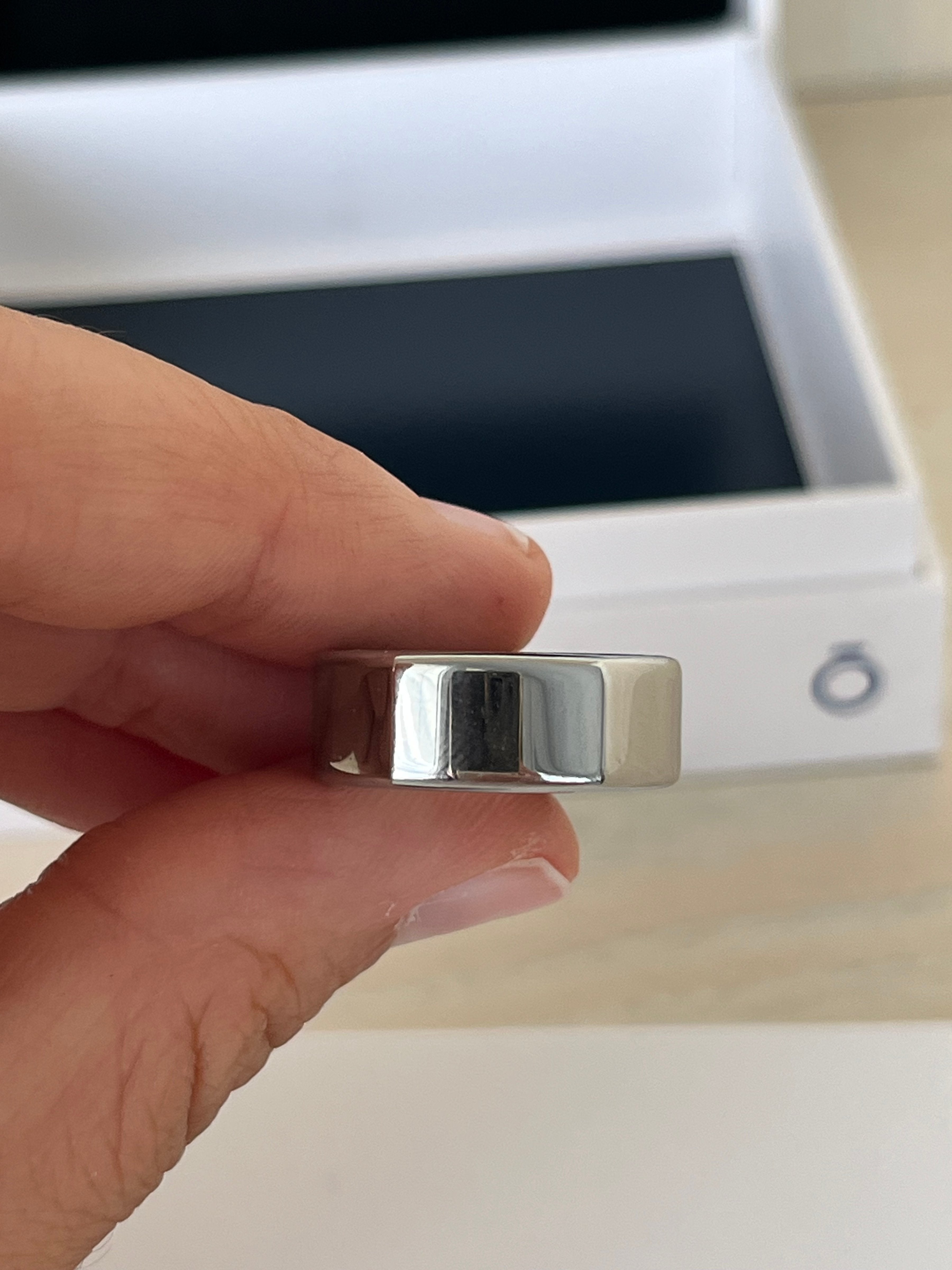 Oura Ring Gen3 Heritage Silver US6, Very Good Condition