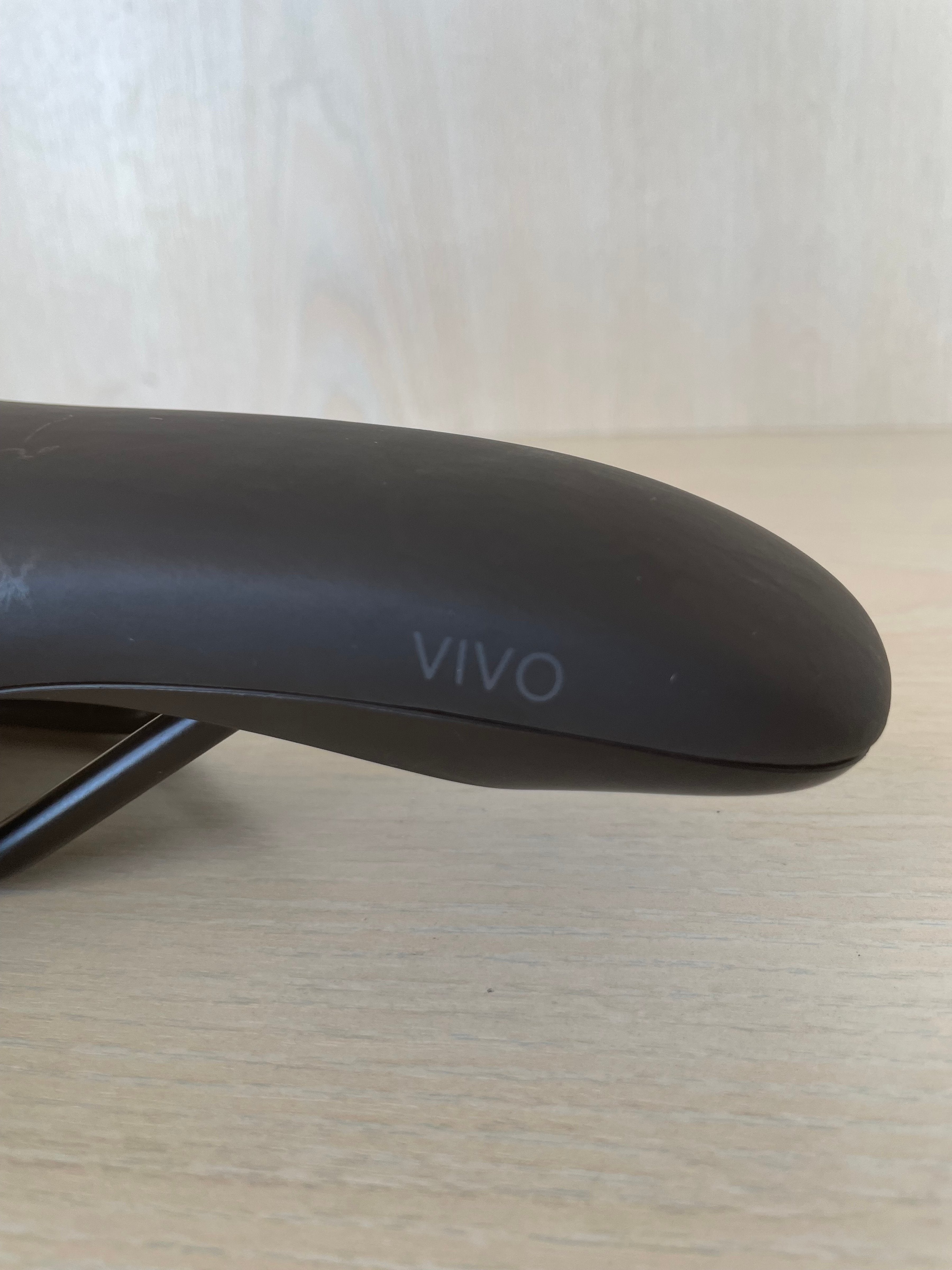 Selle Royal Fahrradsattel Vivo Moderate, 25x16 cm, gut, 2 Risse links